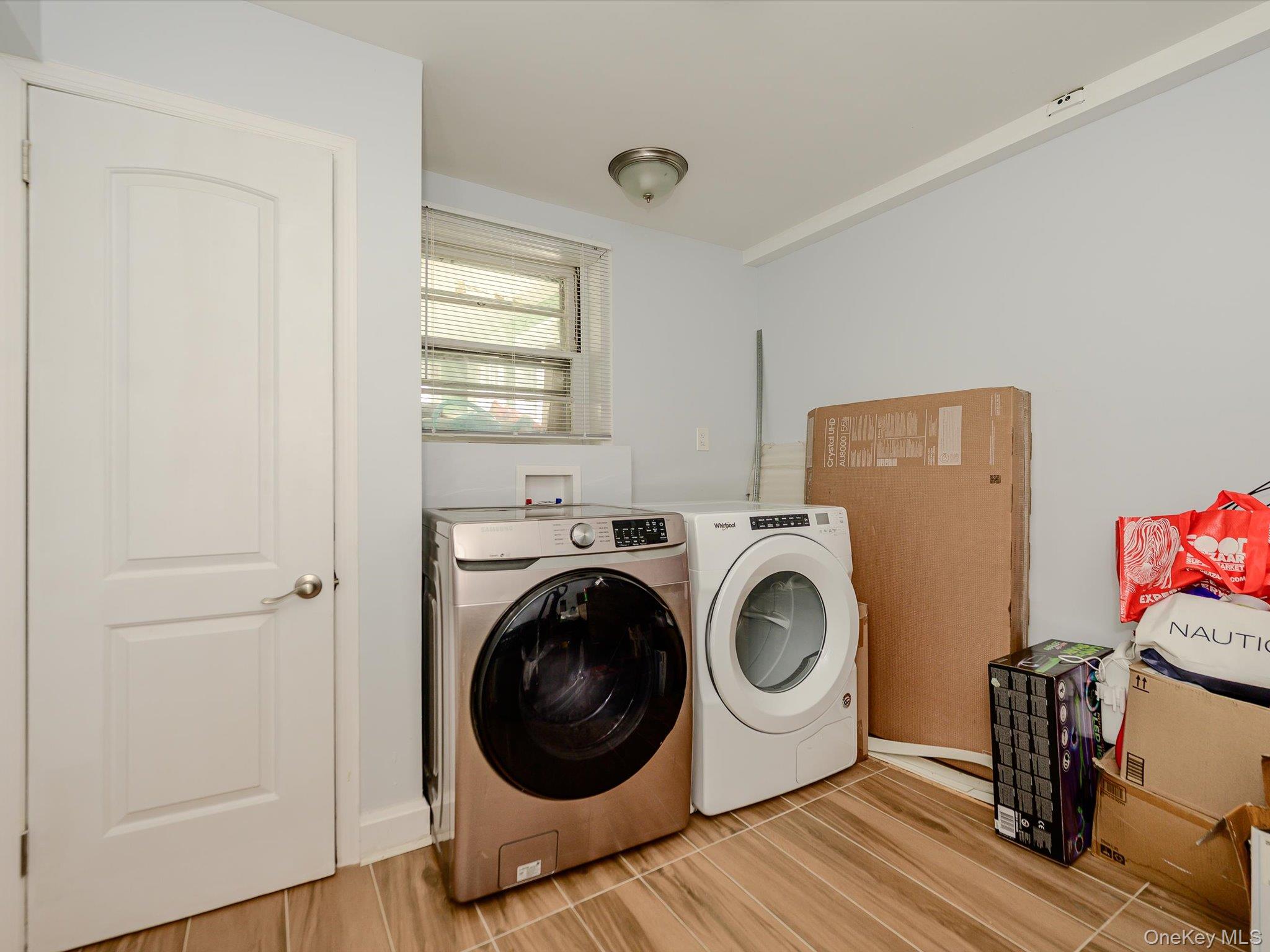 2182 Baylis Avenue Property Photo 22