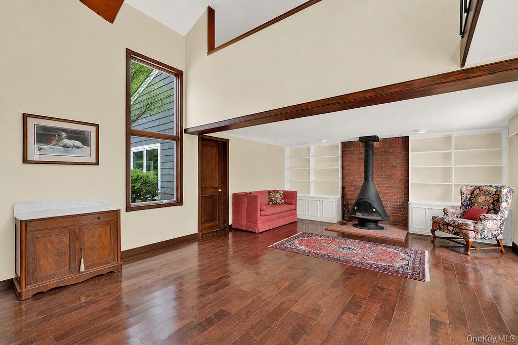 7 Tuthill Lane Property Photo 7