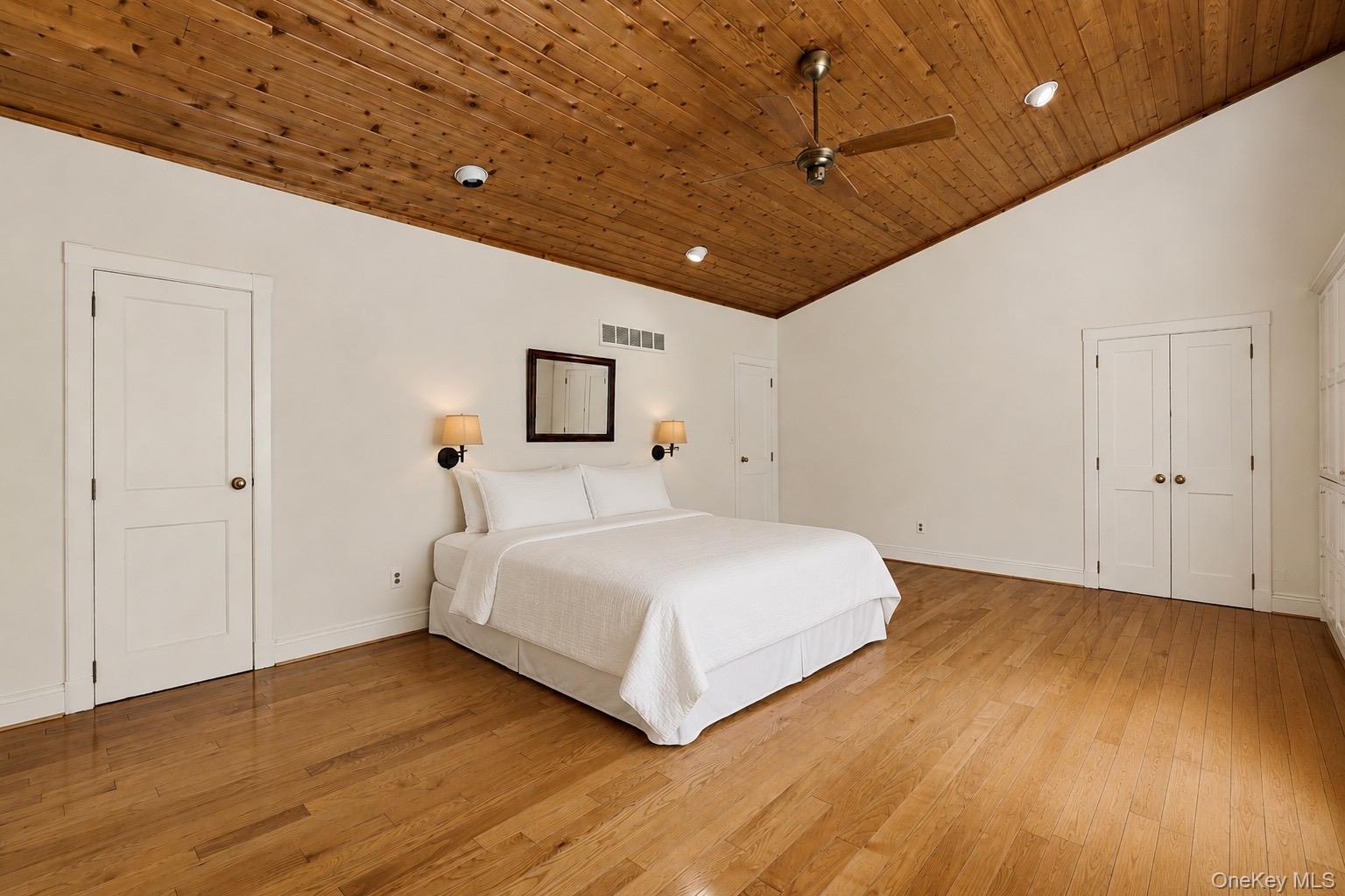 7 Tuthill Lane Property Photo 17