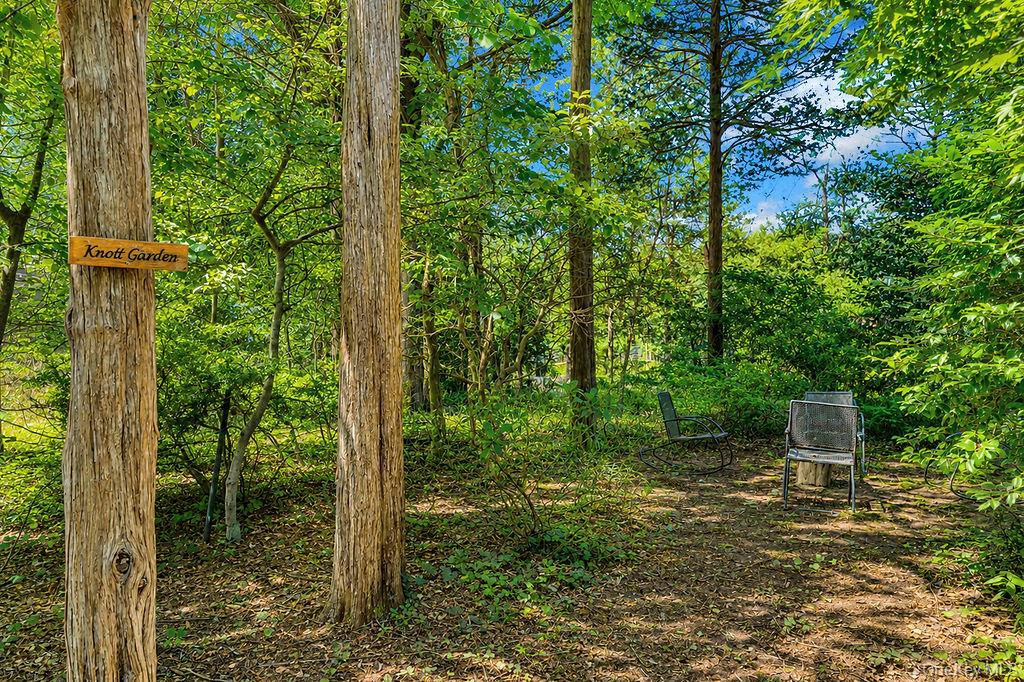 7 Tuthill Lane Property Photo 33
