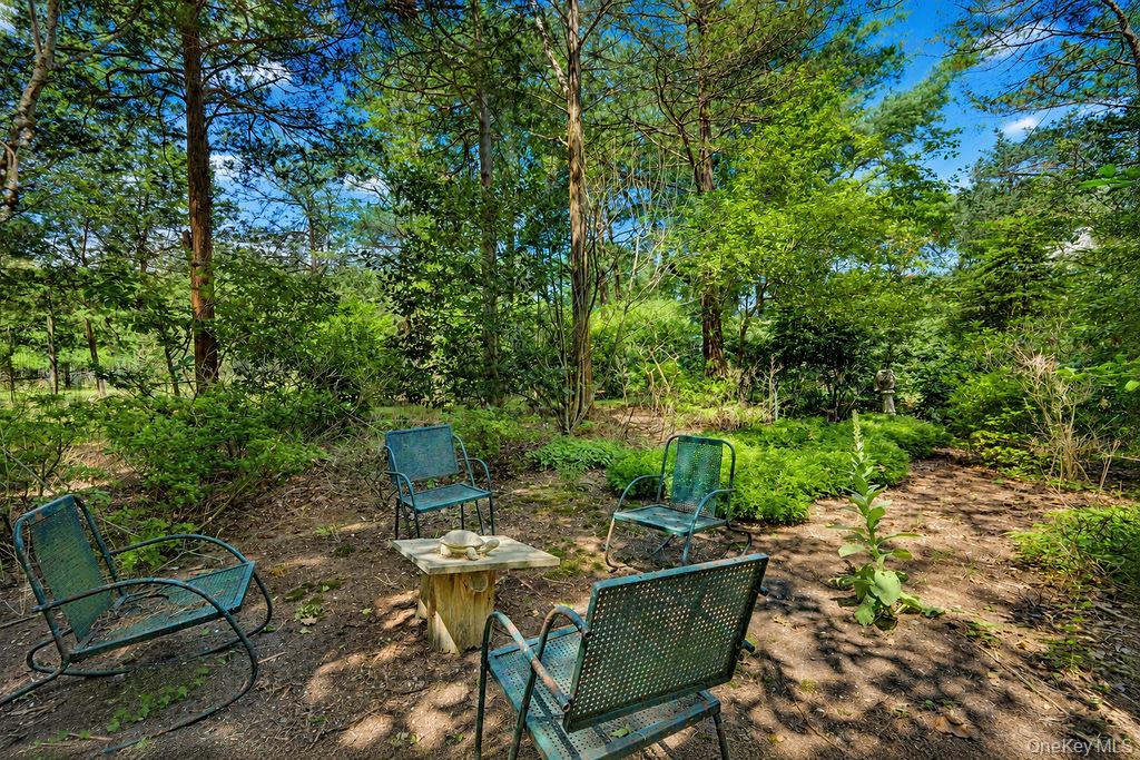 7 Tuthill Lane Property Photo 34