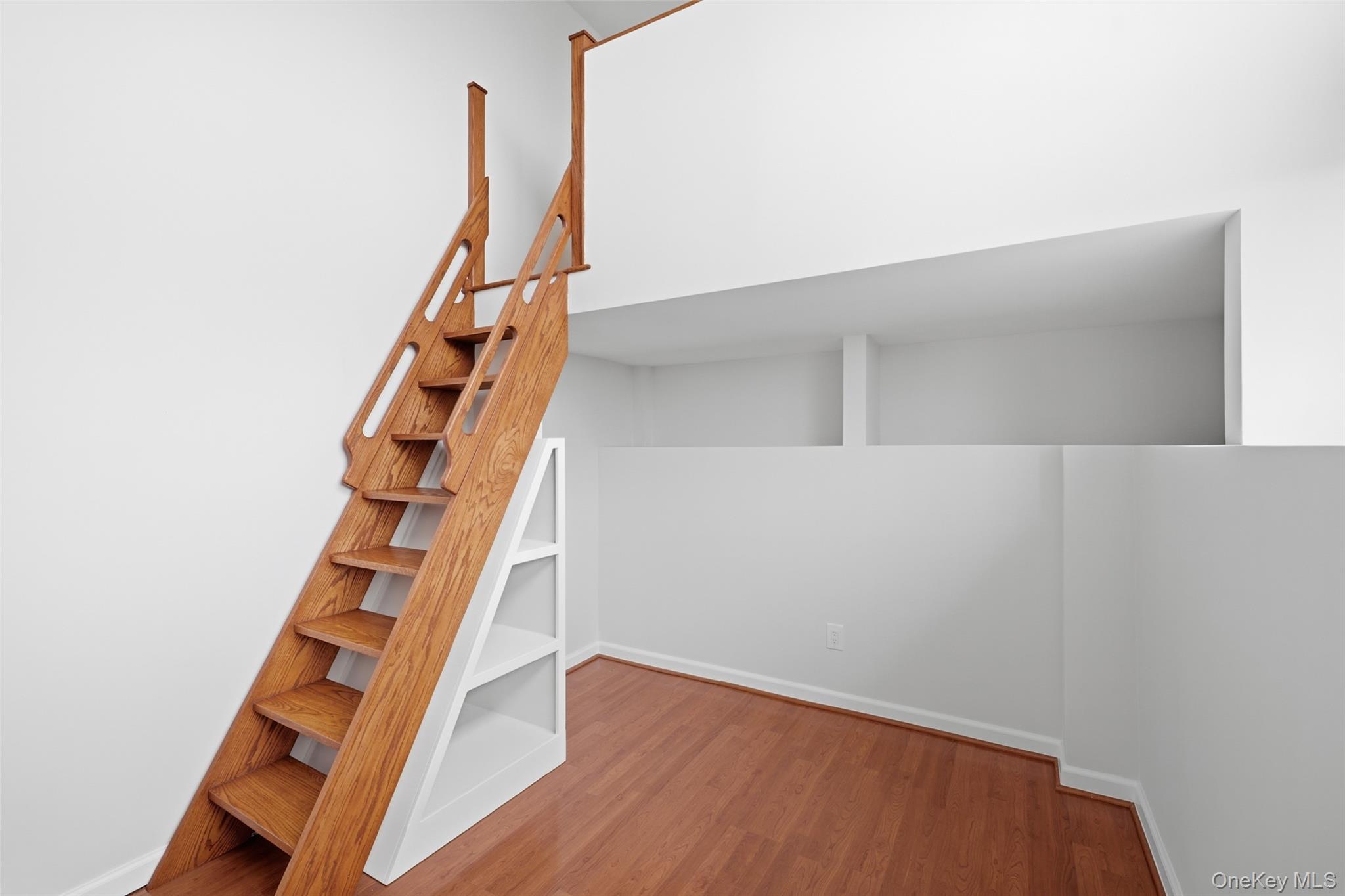 185 W Park Avenue 518 Property Photo 13