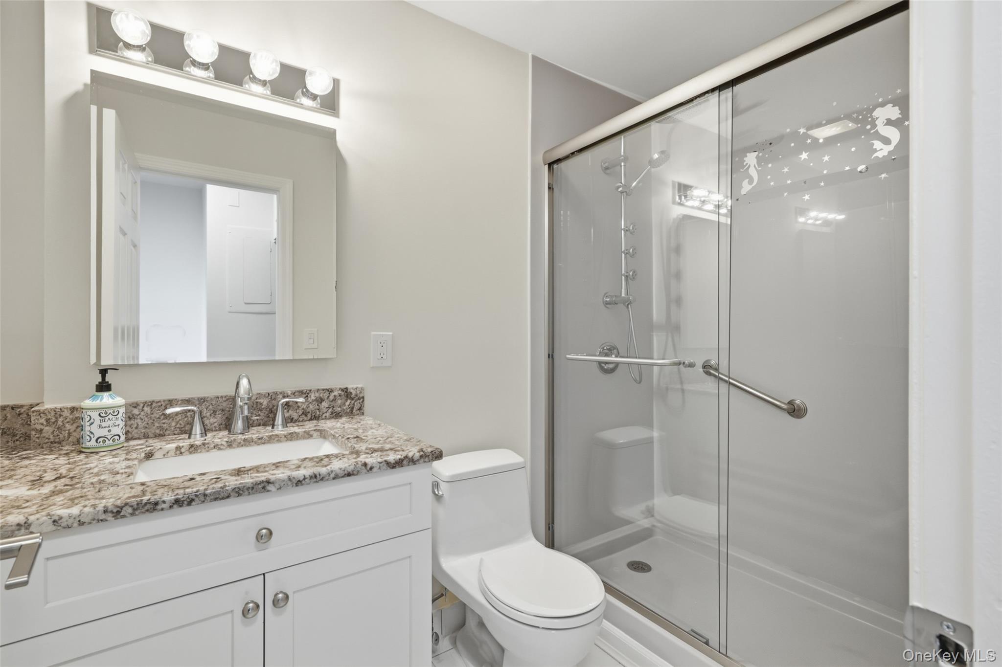 185 W Park Avenue 518 Property Photo 21