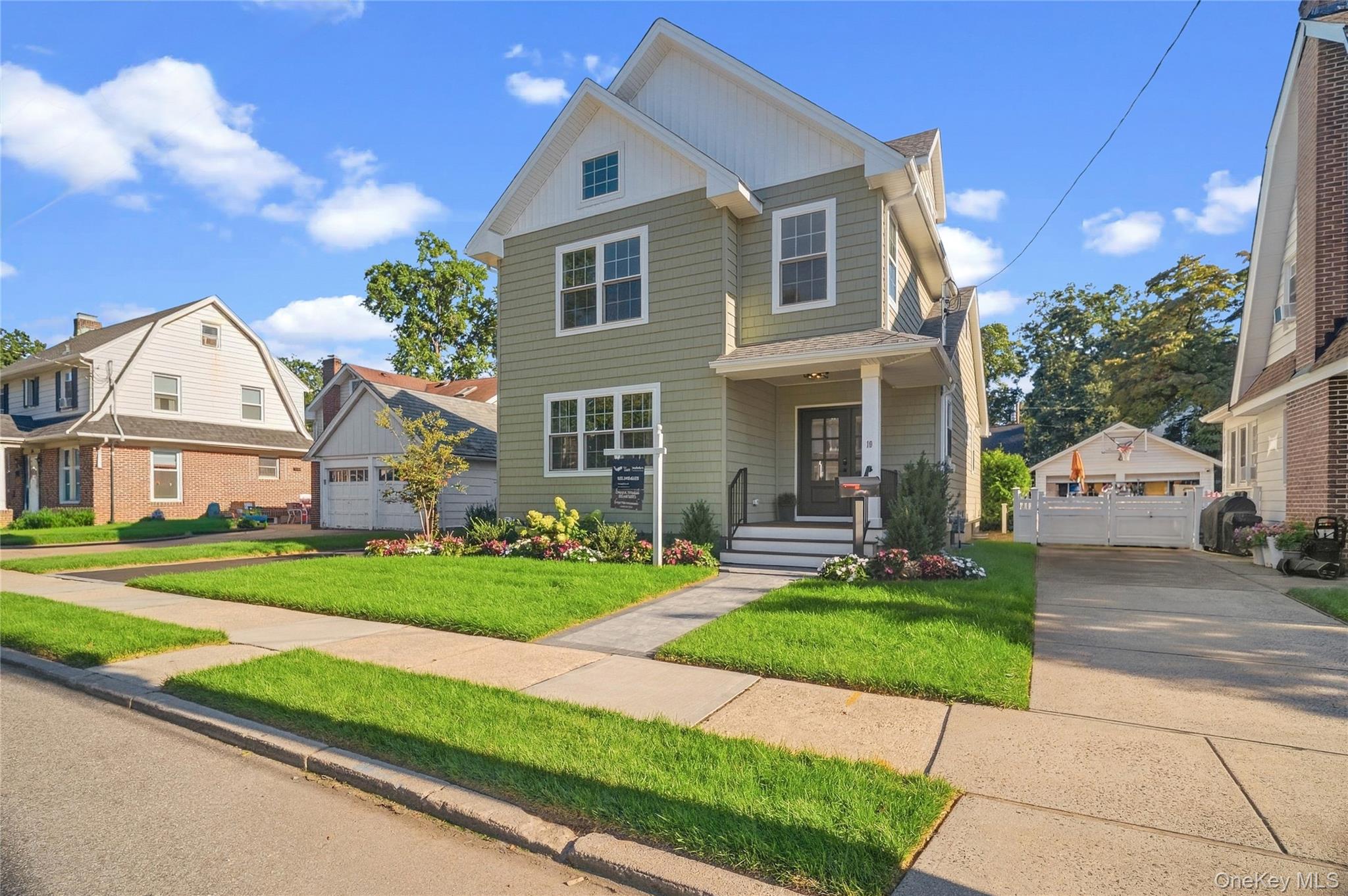 10 Hazel Place Property Photo 1