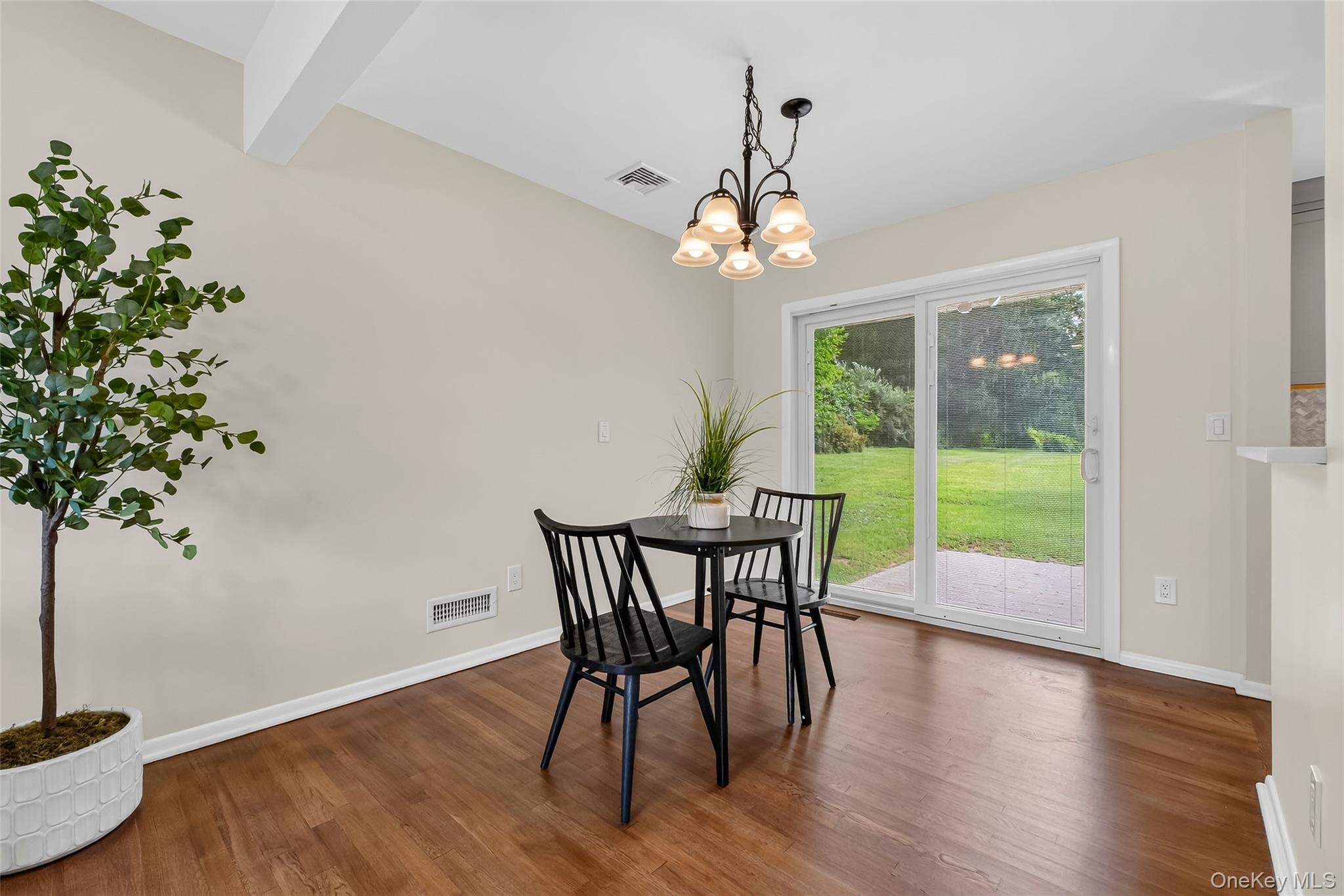 2536 Ridge Street Property Photo 7