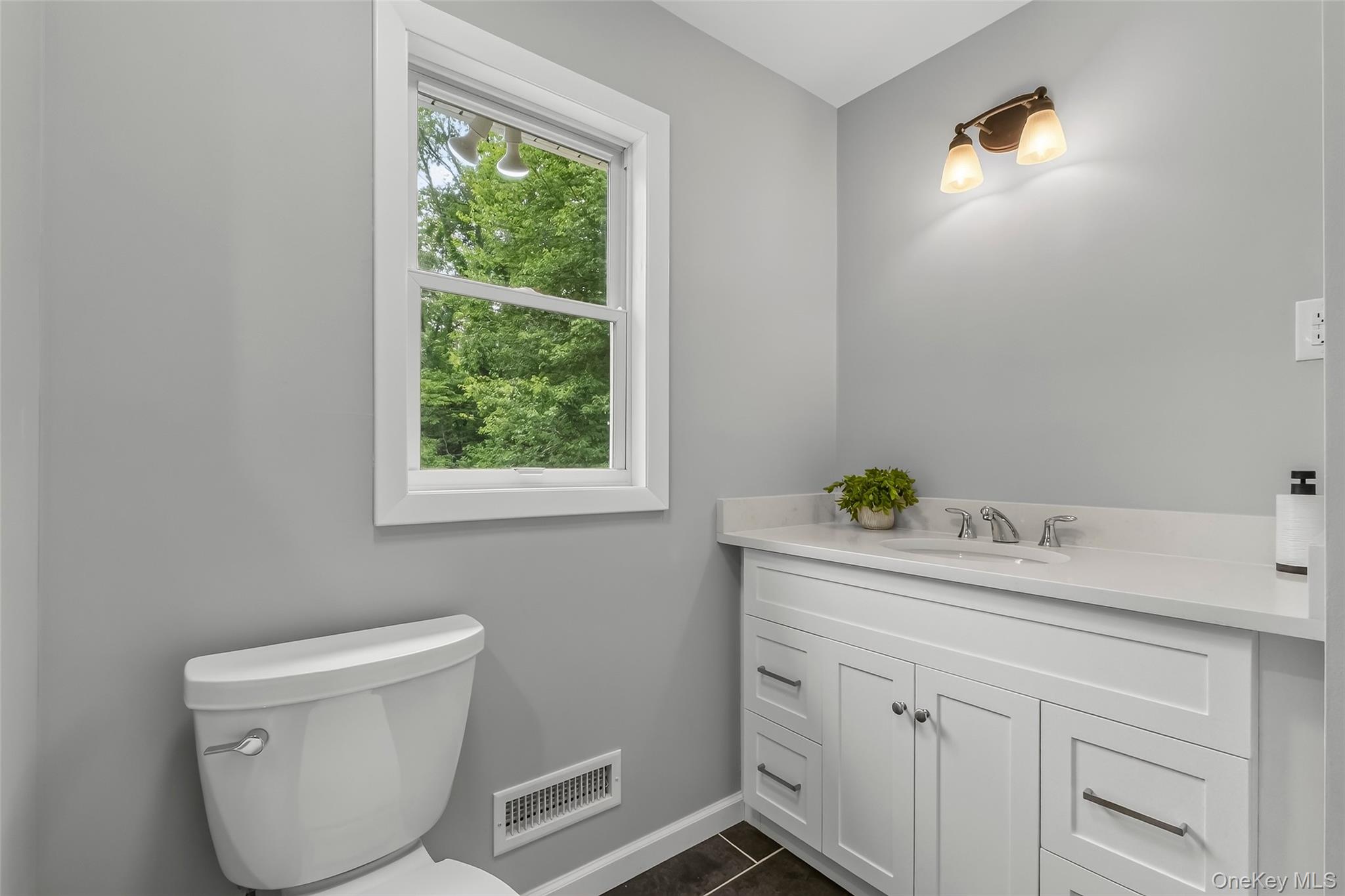2536 Ridge Street Property Photo 10
