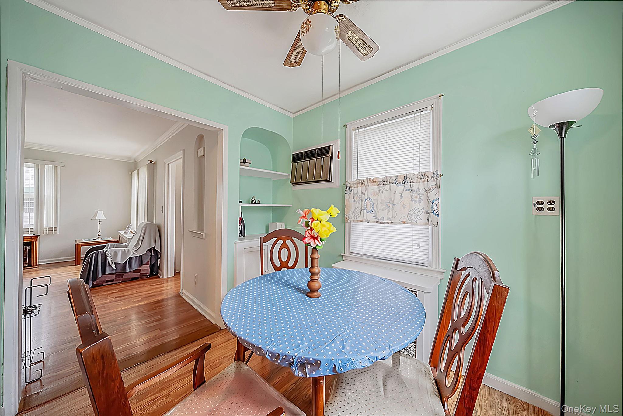 1111 Esther Street Property Photo 11
