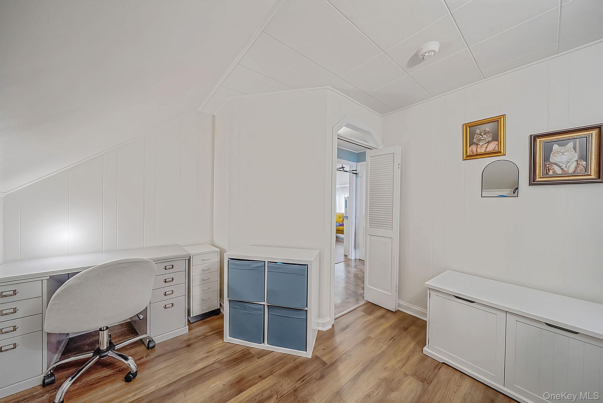 1111 Esther Street Property Photo 24