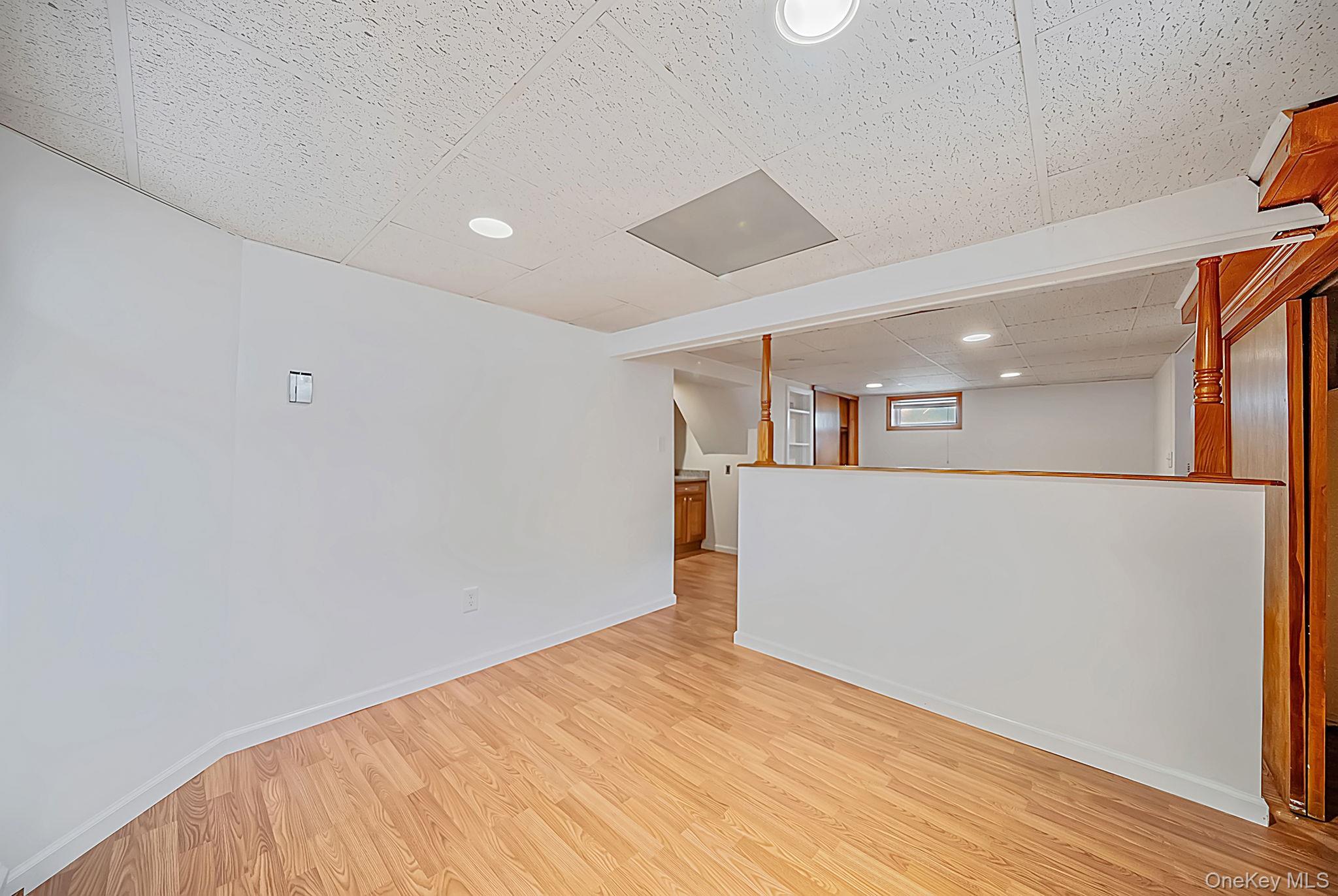 1111 Esther Street Property Photo 28