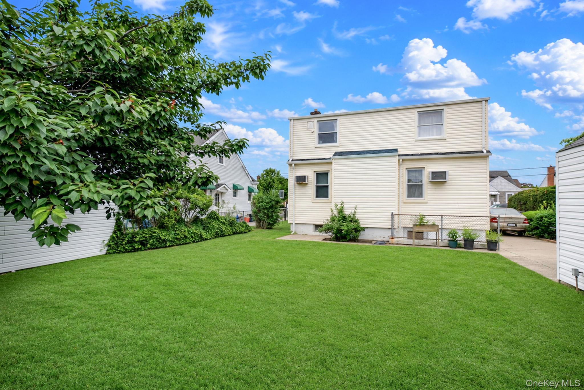 1111 Esther Street Property Photo 33