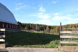1001 13 Route Property Photo 13
