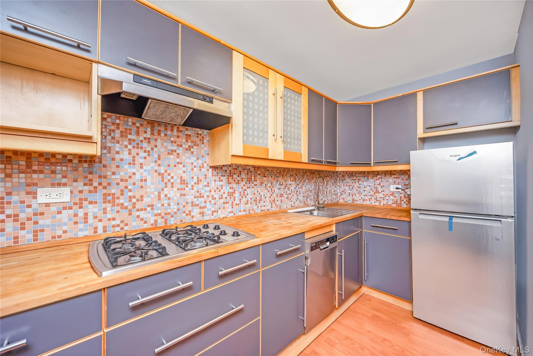 14050 Burden Crescent 2e Property Photo 5