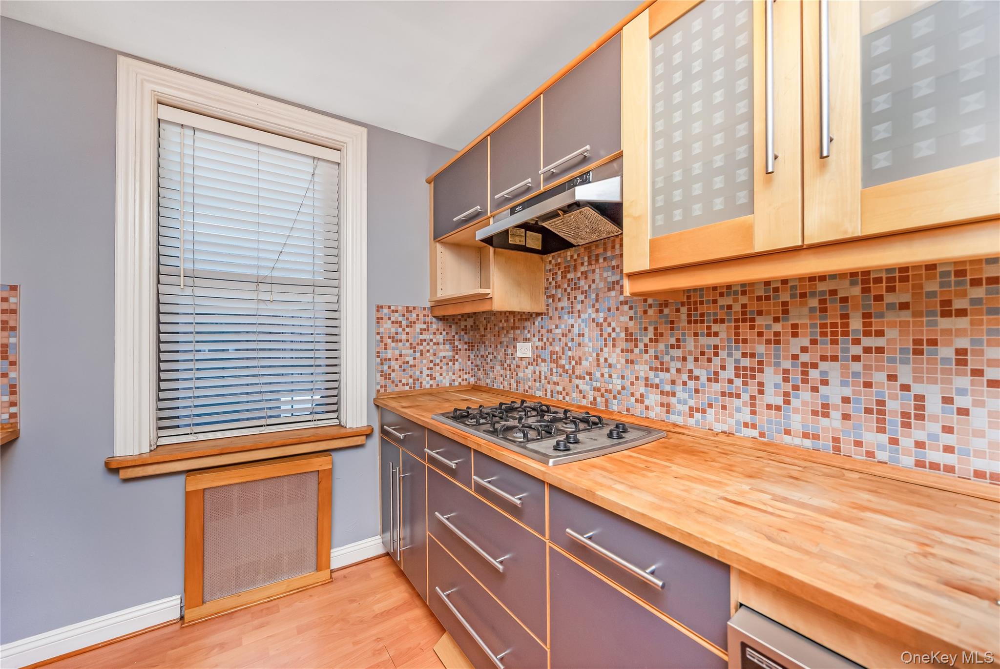 14050 Burden Crescent 2e Property Photo 6