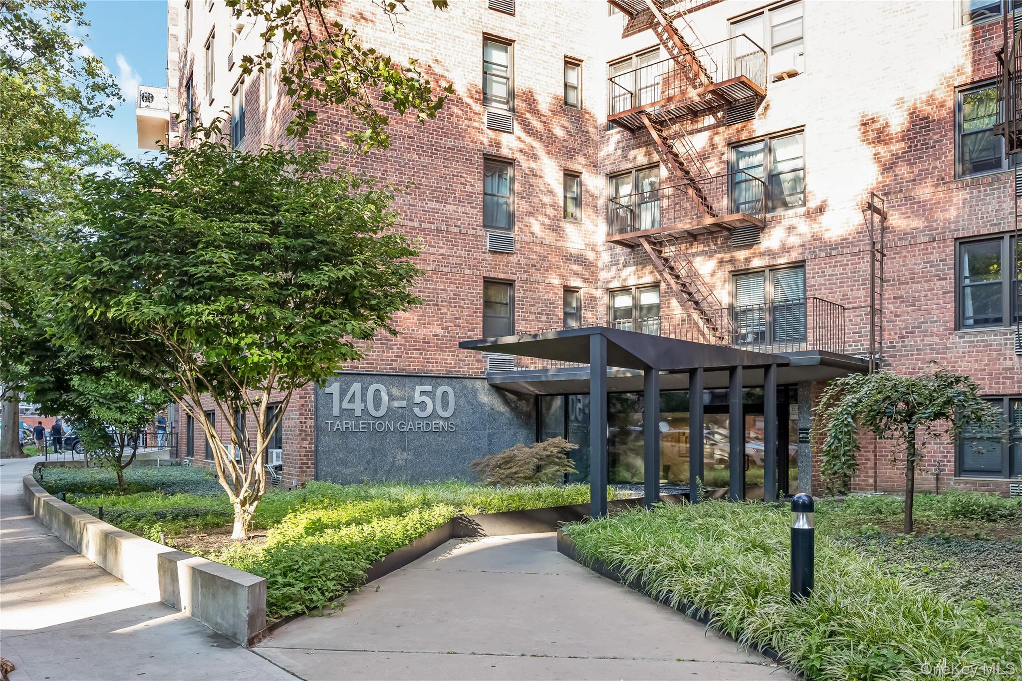 14050 Burden Crescent 2e Property Photo 25