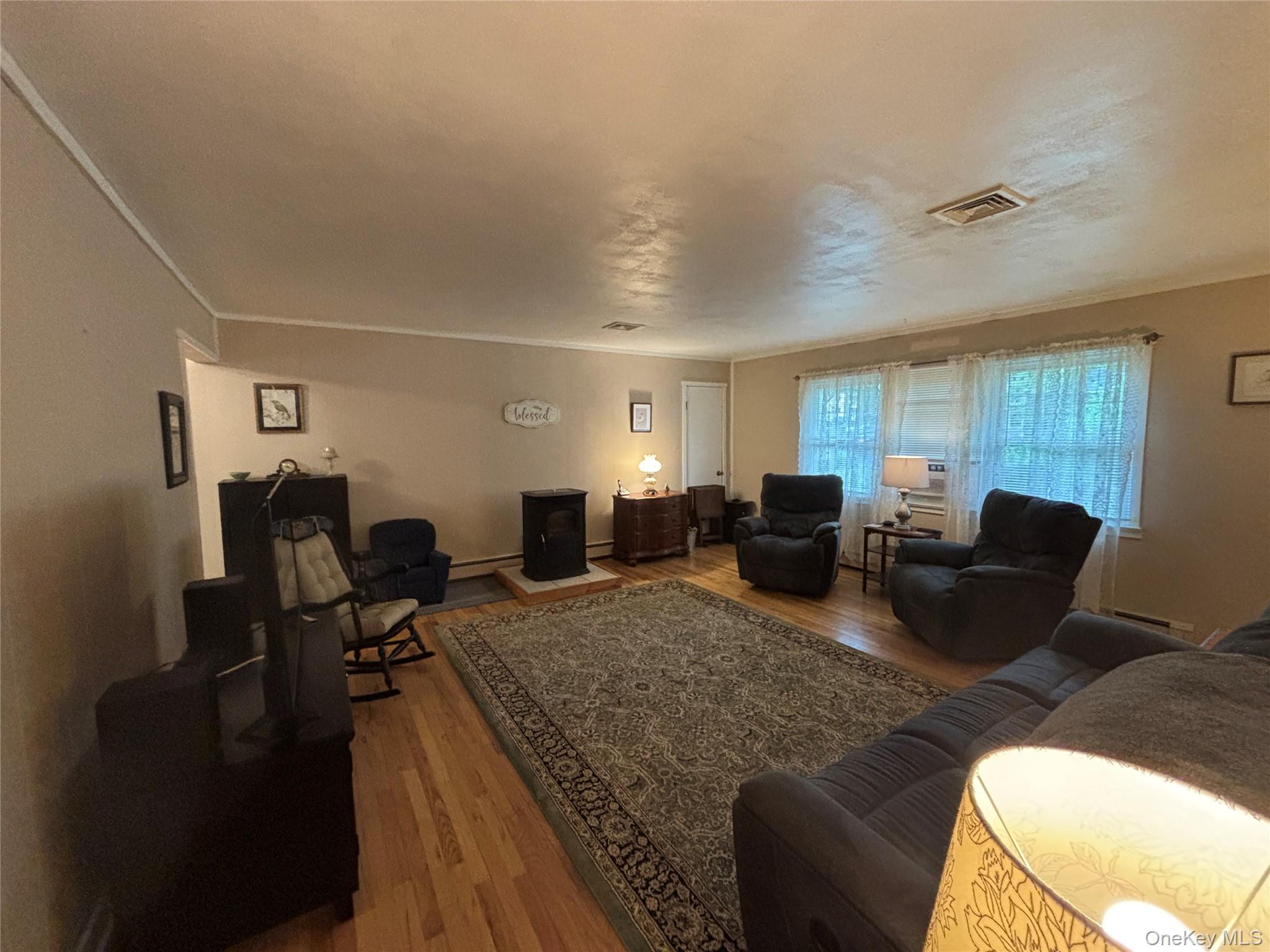 72 Fanning Boulevard Property Photo 7