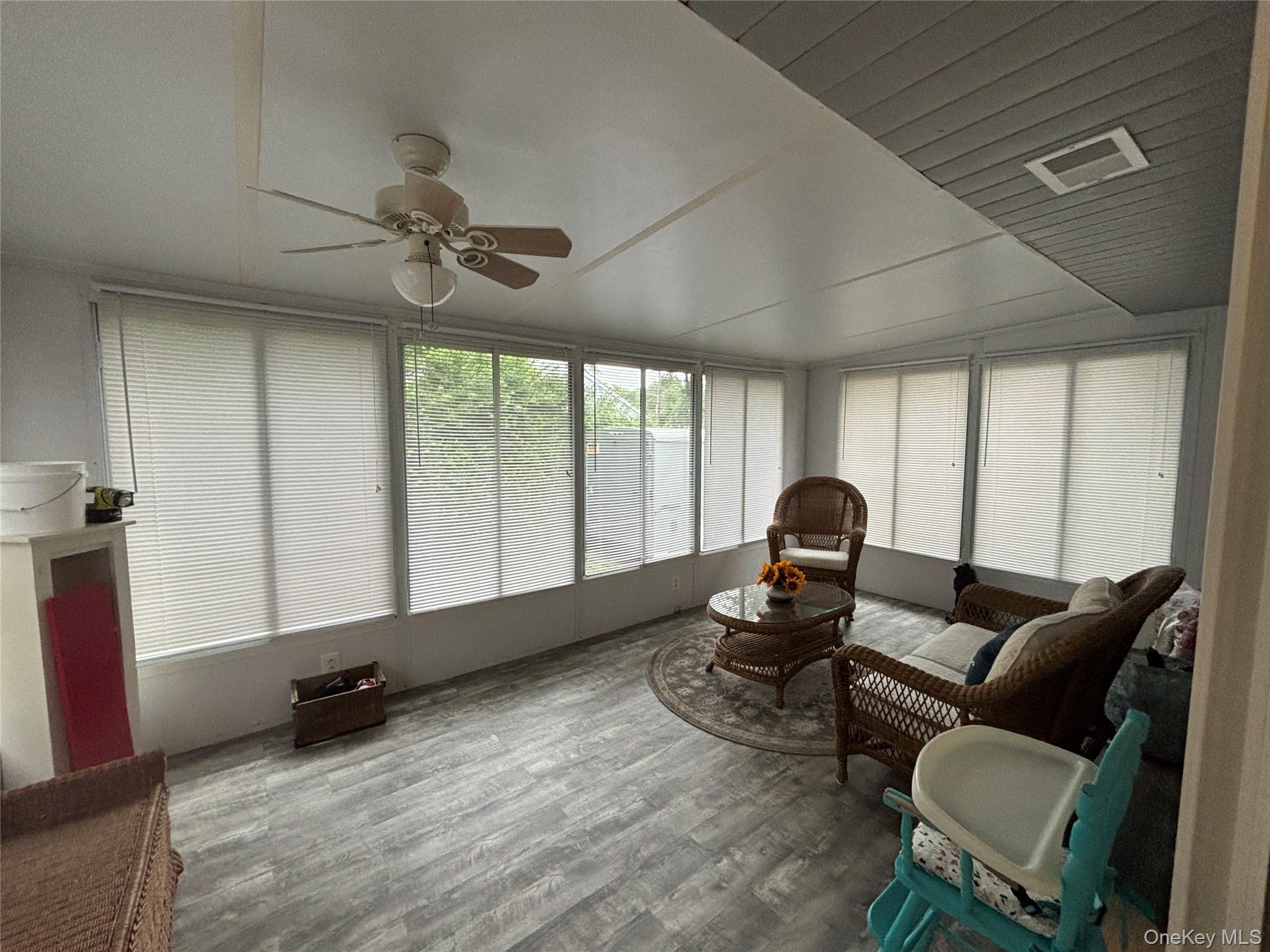72 Fanning Boulevard Property Photo 12