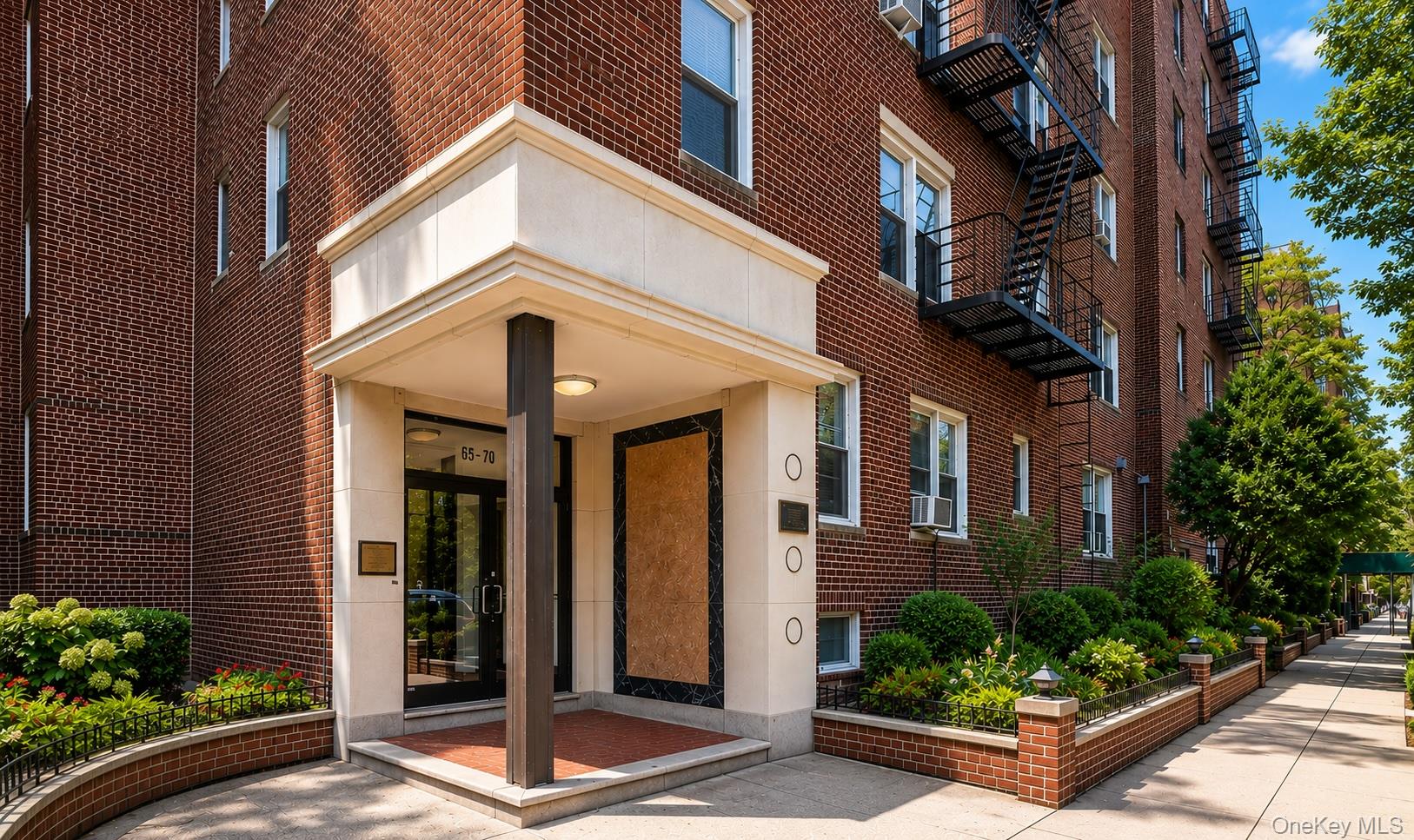 65-70 Booth Street 5E Property Photo 1