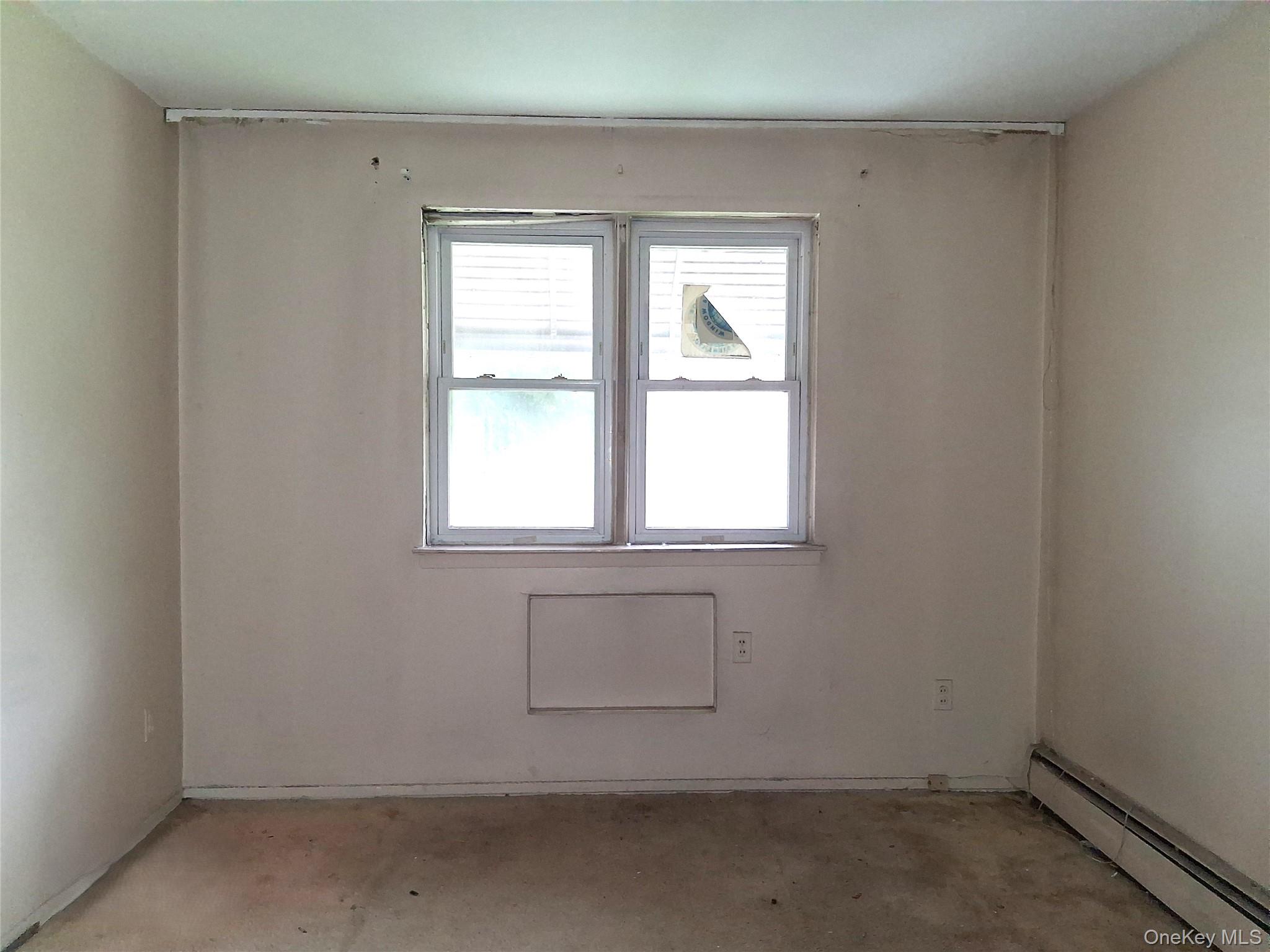 1386 Remsen Avenue Property Photo 8