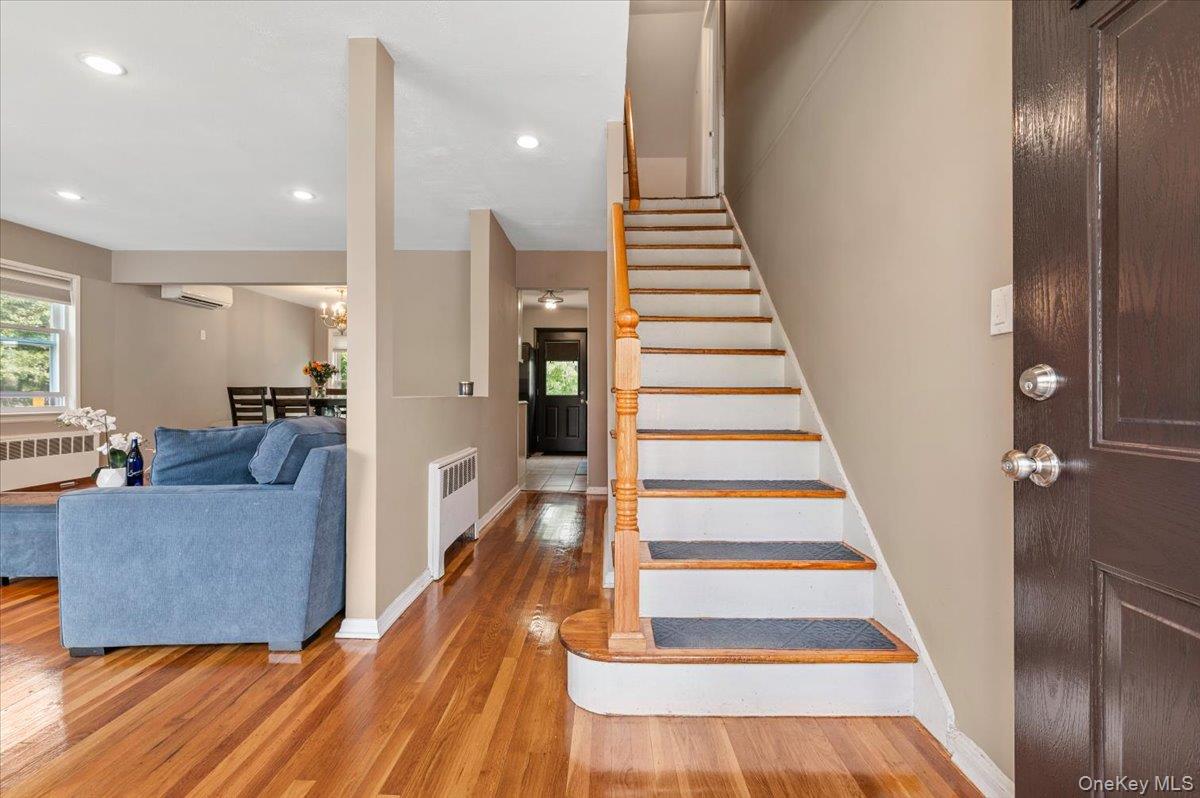 72 Pembrook Drive Property Photo 4