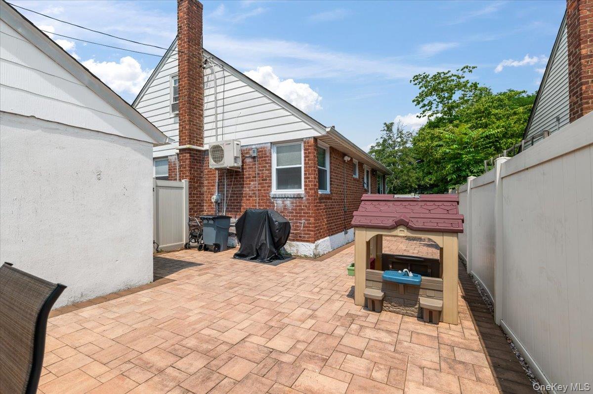 72 Pembrook Drive Property Photo 33