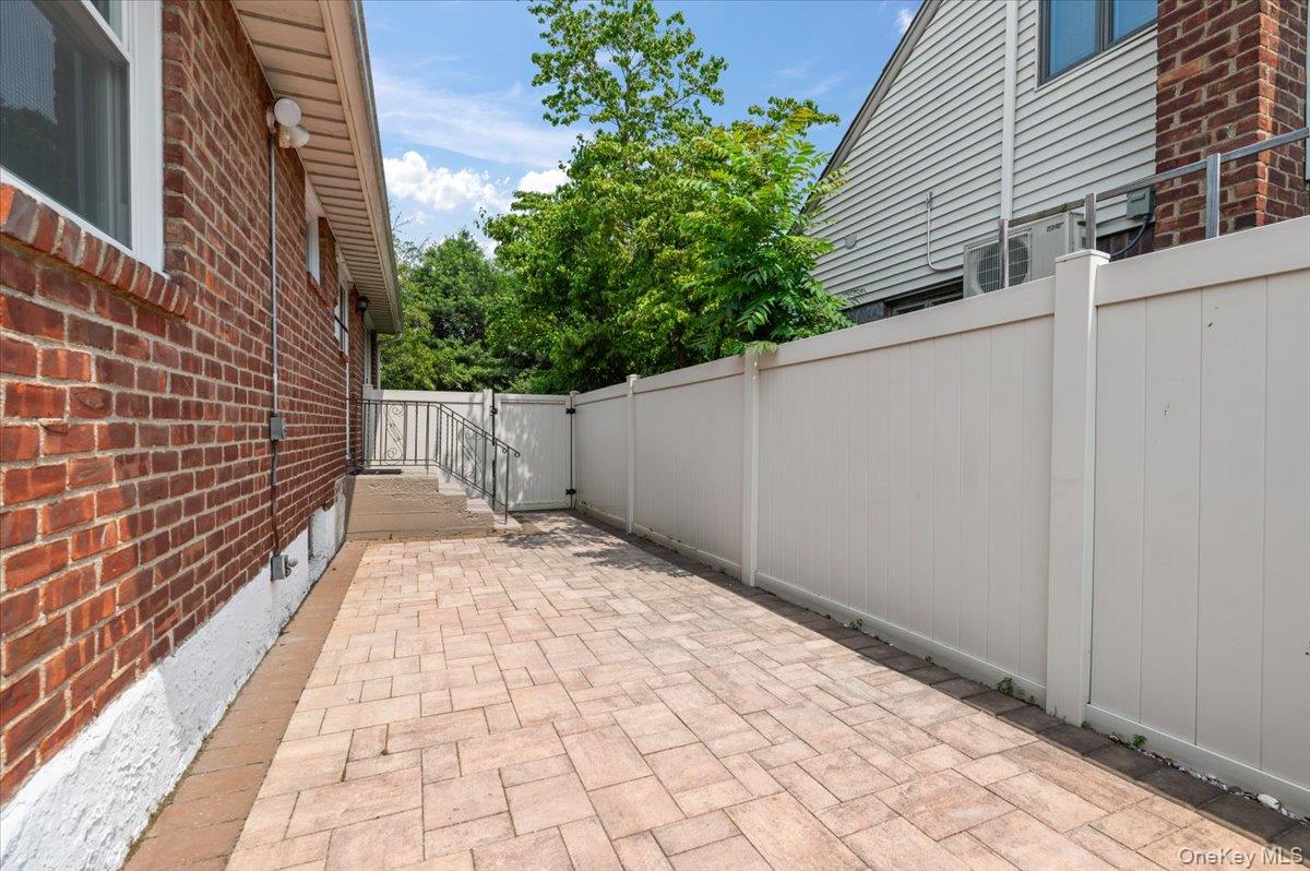 72 Pembrook Drive Property Photo 34