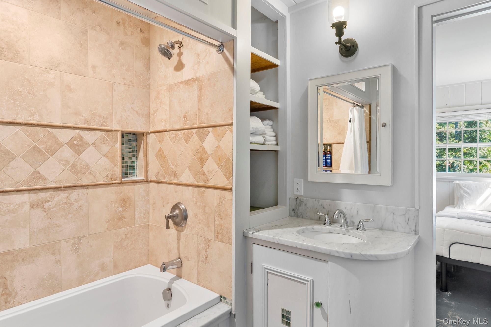 21 Breeze Hill Road Property Photo 12