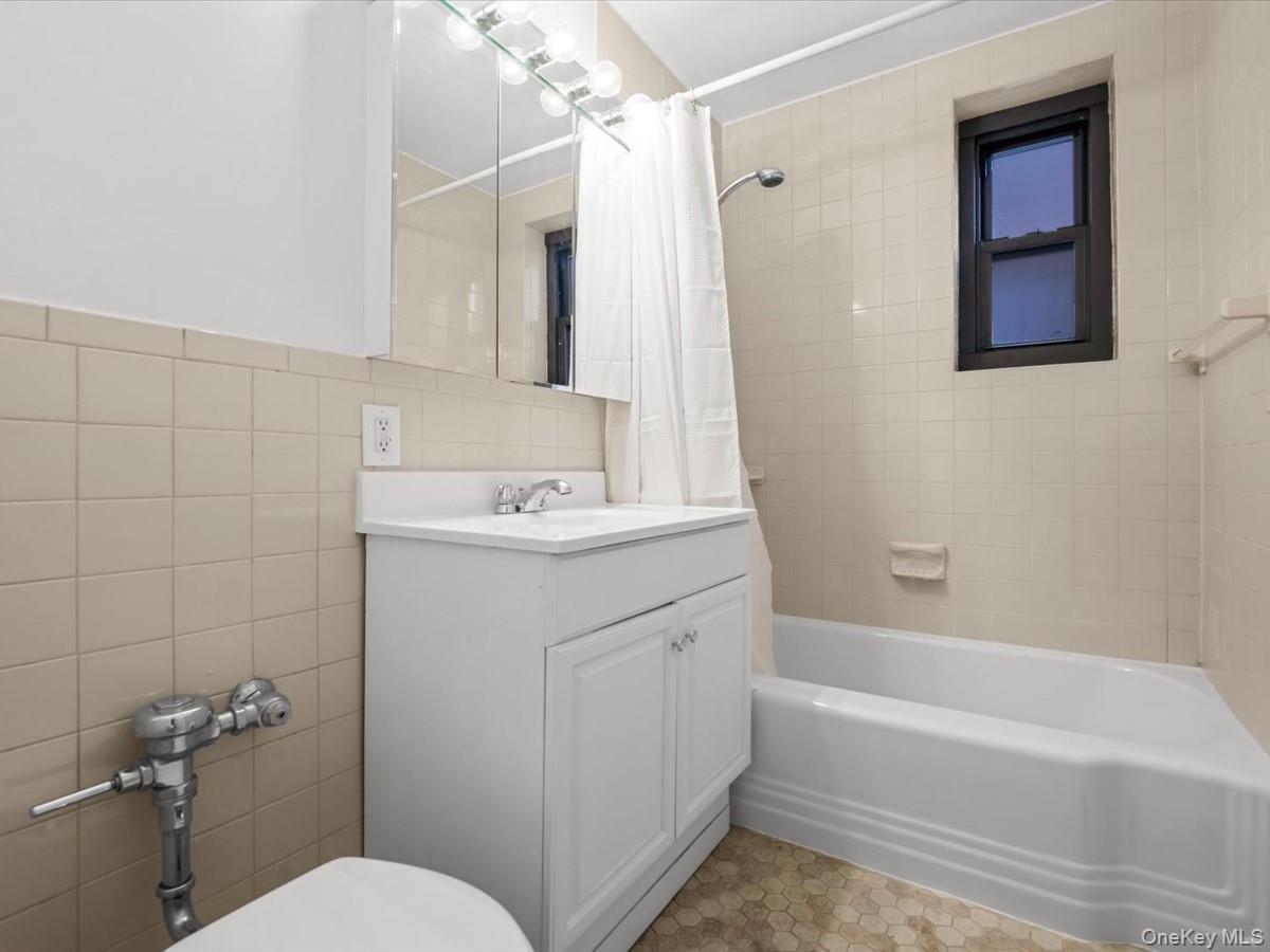 58 Grace Avenue 1d Property Photo 13