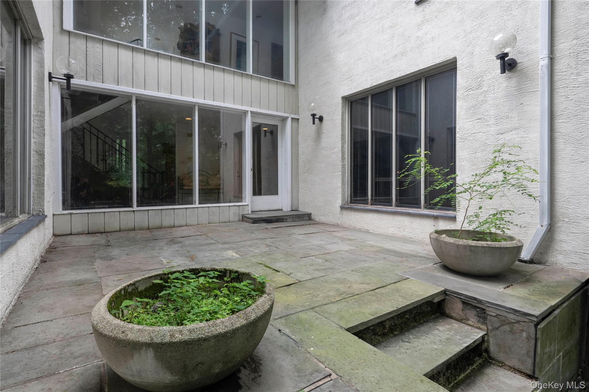 5250 Arlington Avenue Property Photo 23