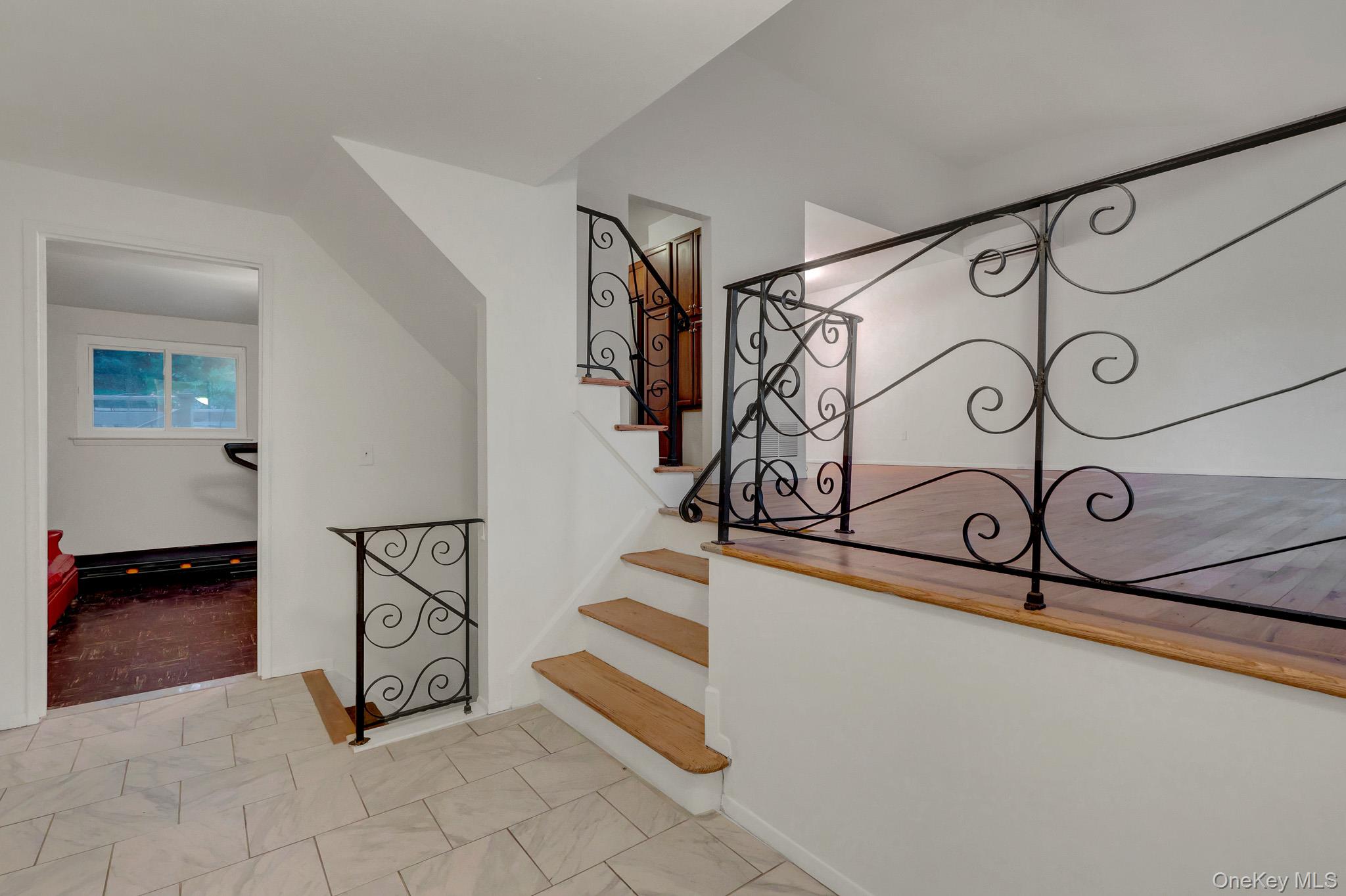 135 Atlantic Place Property Photo 3