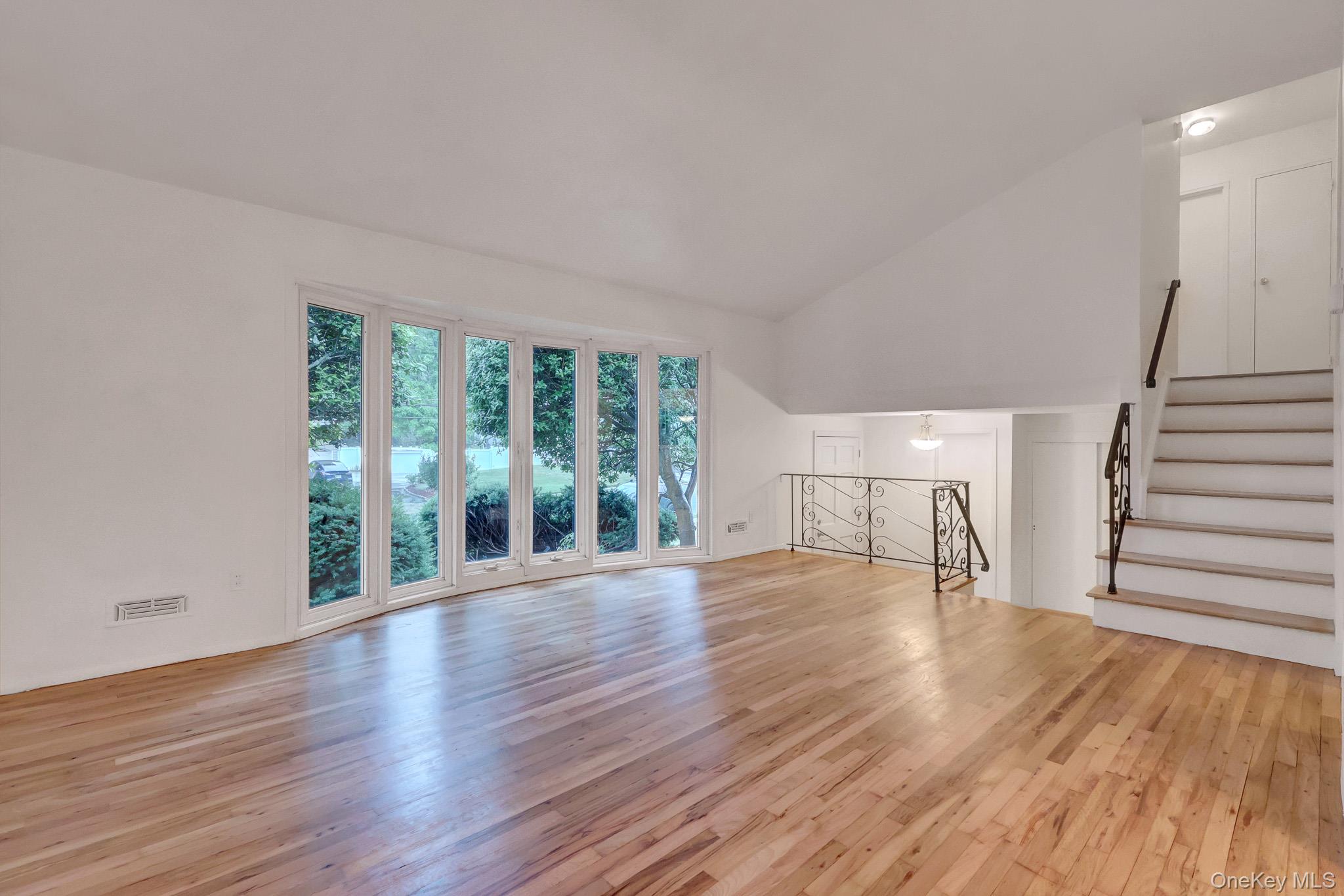 135 Atlantic Place Property Photo 5