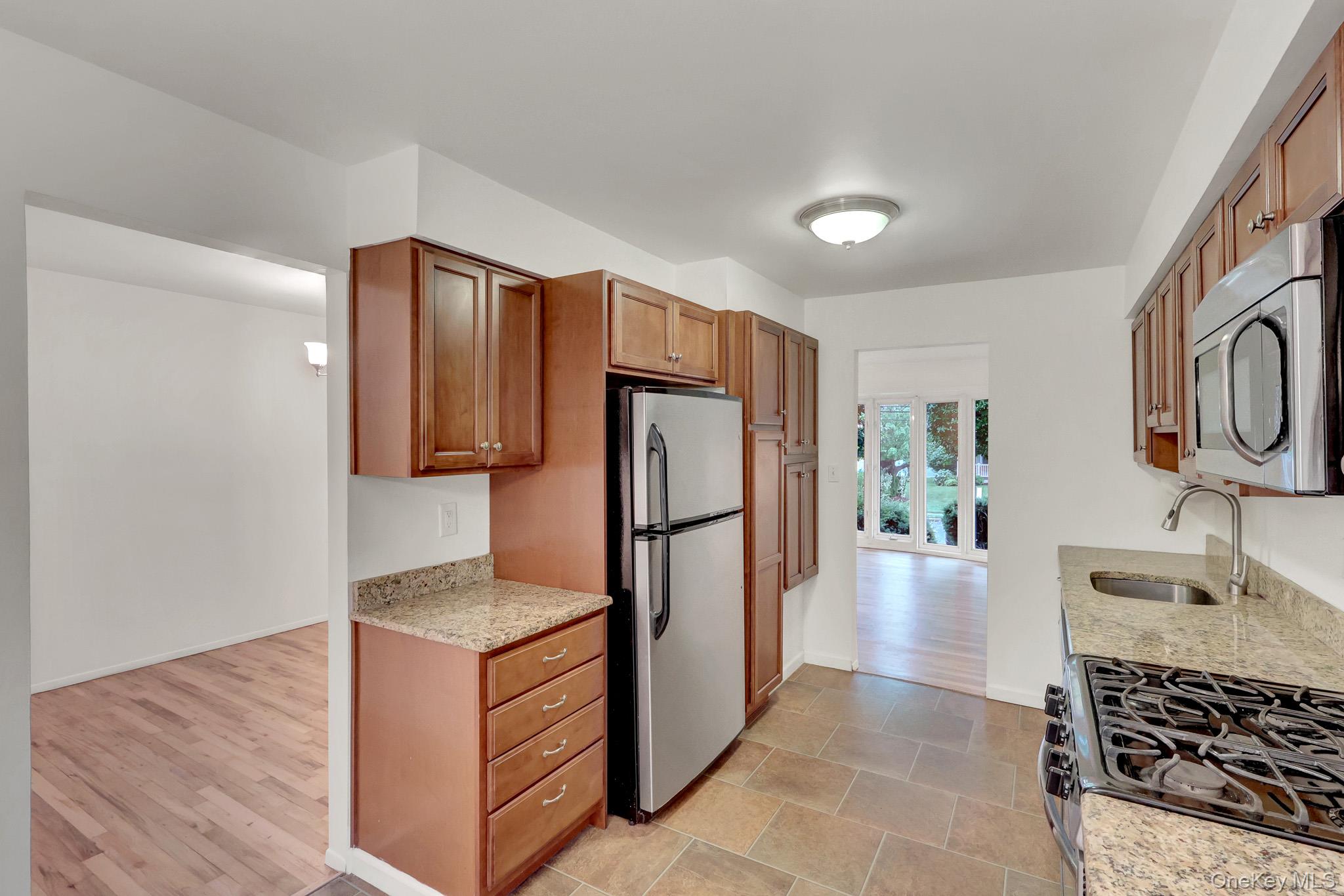 135 Atlantic Place Property Photo 12
