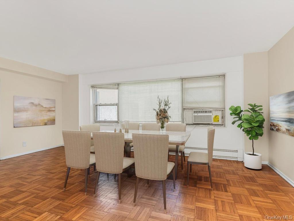 6 Fordham Hill Oval 10f Property Photo 6