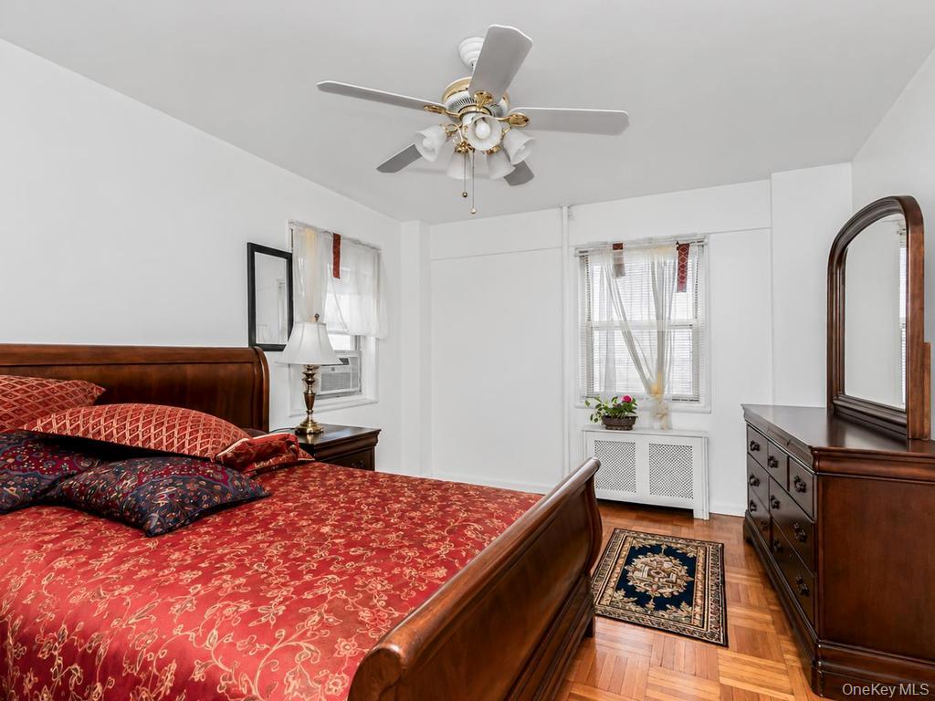 6 Fordham Hill Oval 10f Property Photo 8