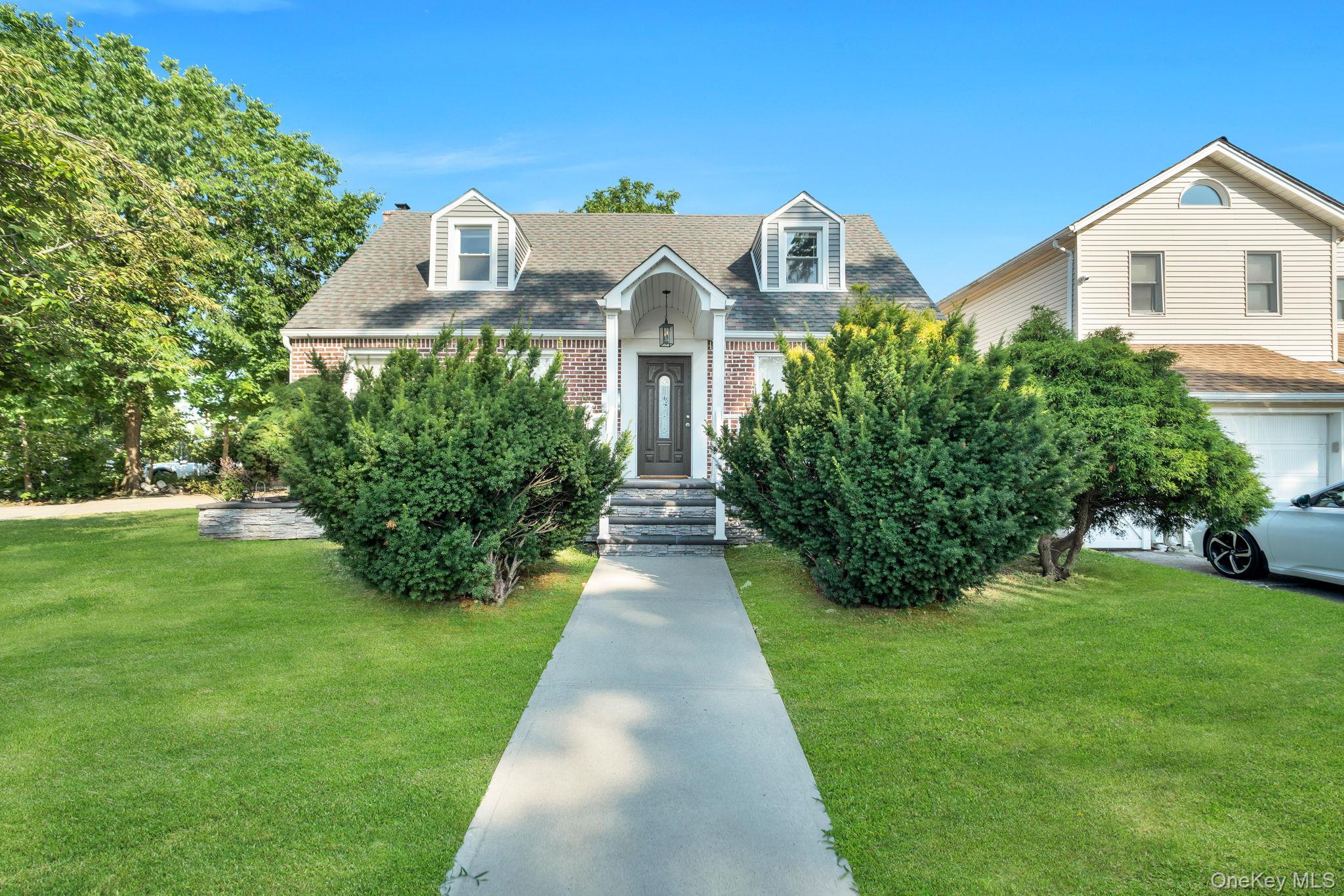 102 Strattford Road Property Photo 1