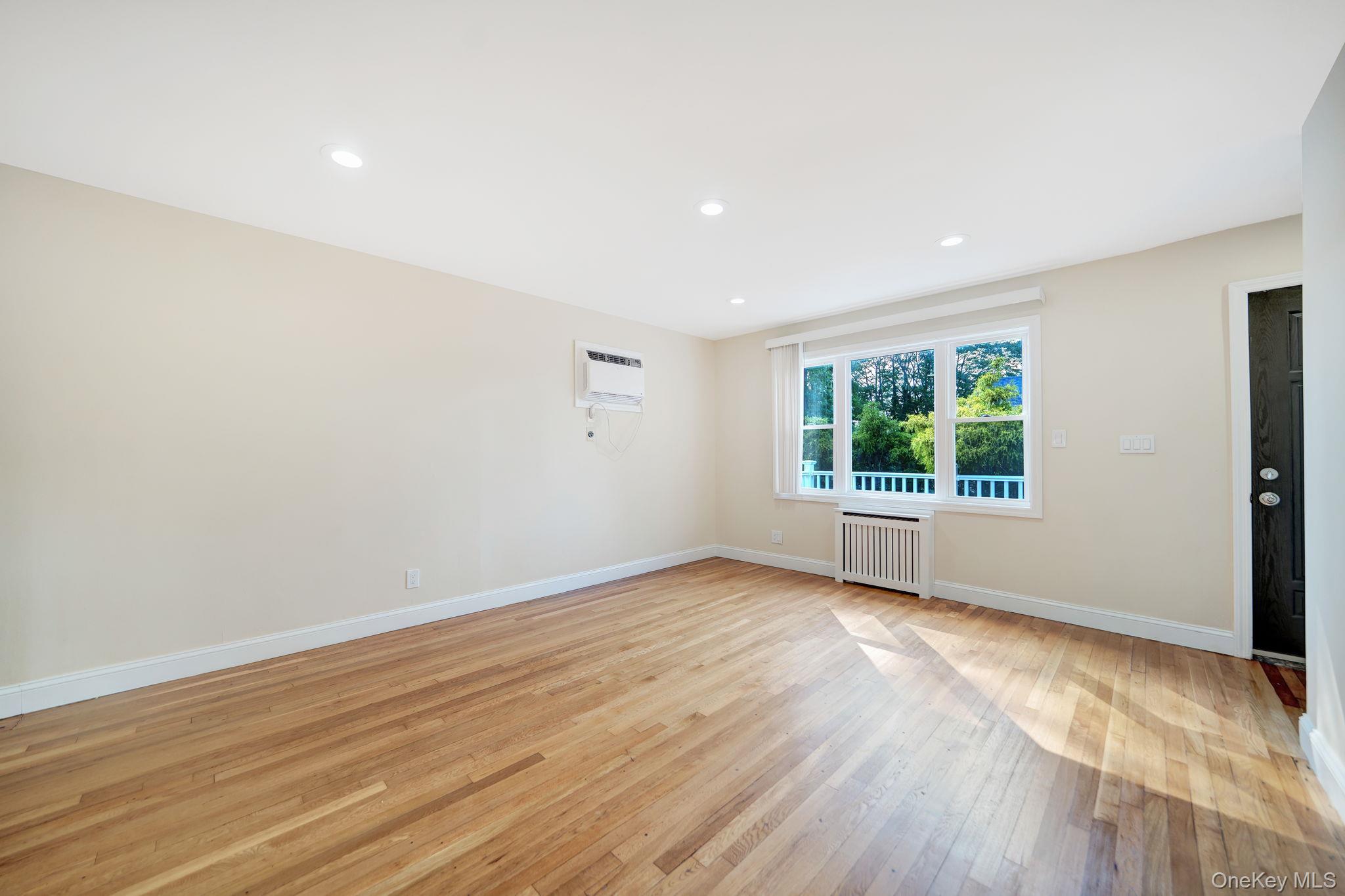 102 Strattford Road Property Photo 5