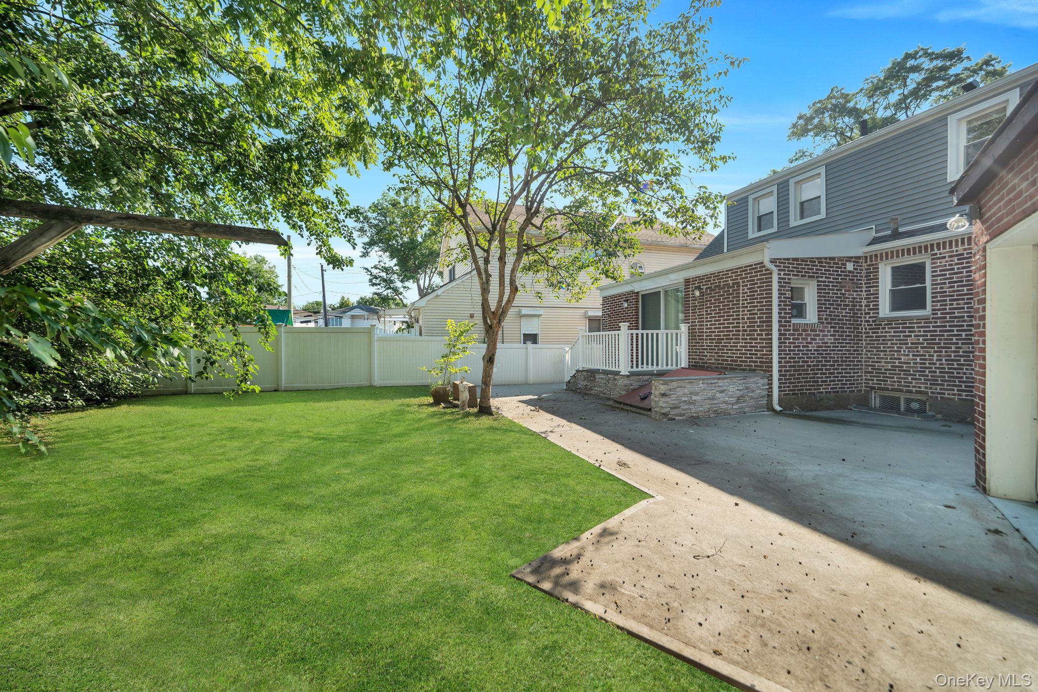 102 Strattford Road Property Photo 26