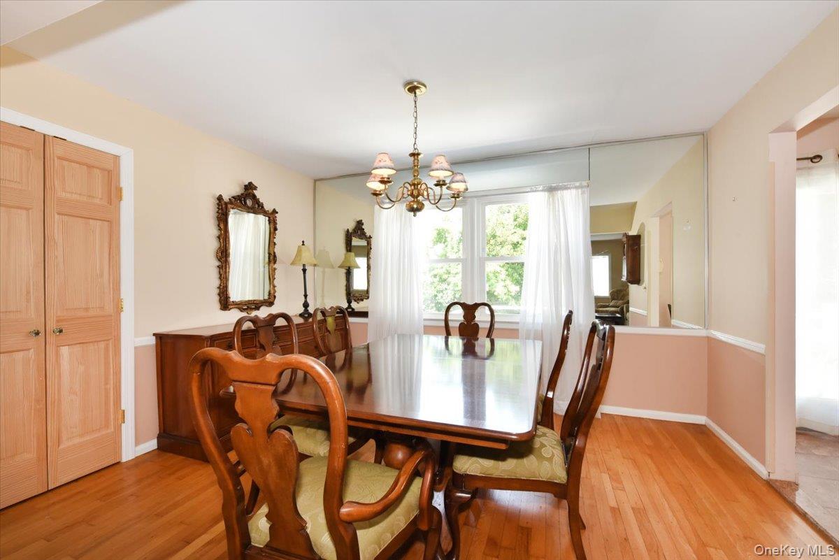 344 New York Avenue Property Photo 9