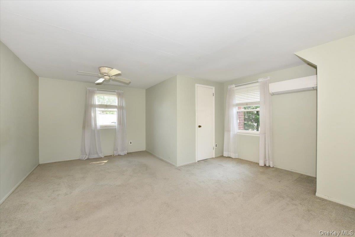 344 New York Avenue Property Photo 22