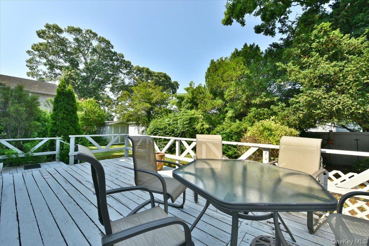 344 New York Avenue Property Photo 26