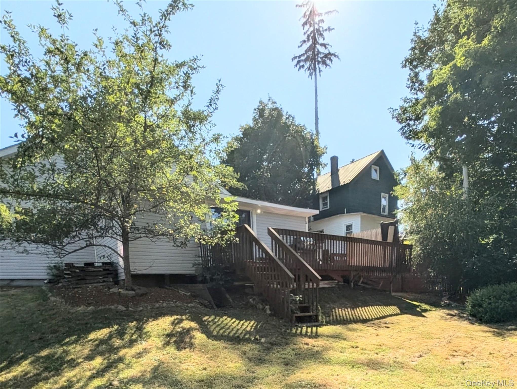 93 Carrier Street Property Photo 25