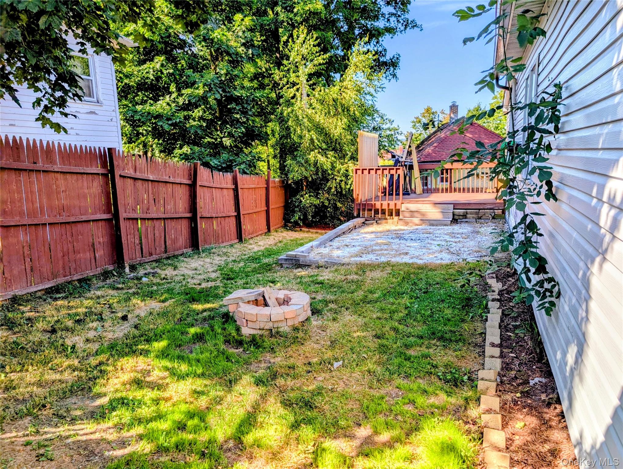 93 Carrier Street Property Photo 27