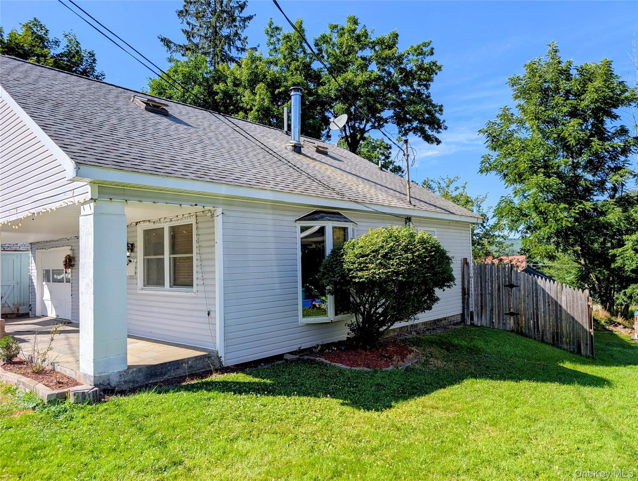 93 Carrier Street Property Photo 28