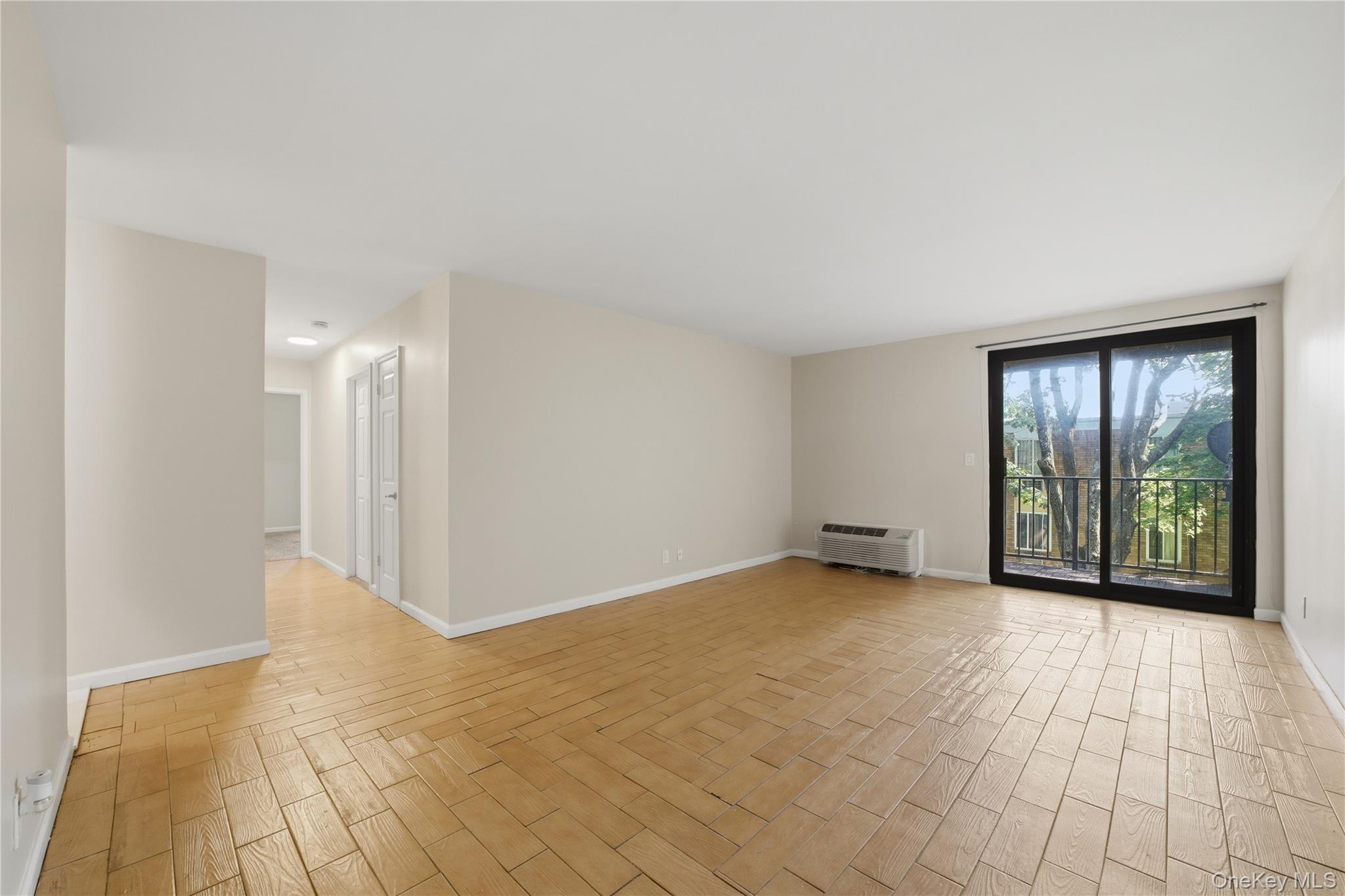 421 N Broadway 17 Property Photo 2