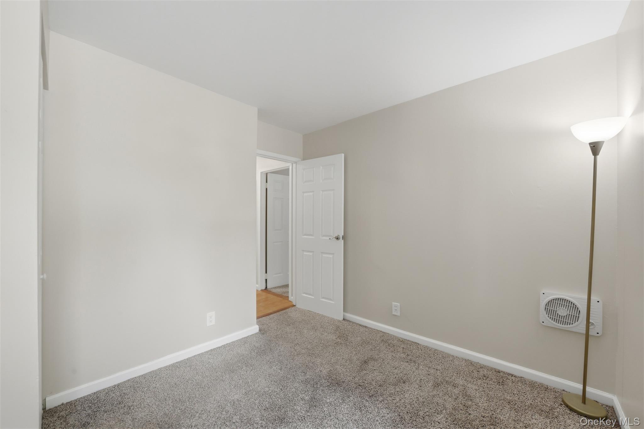 421 N Broadway 17 Property Photo 16