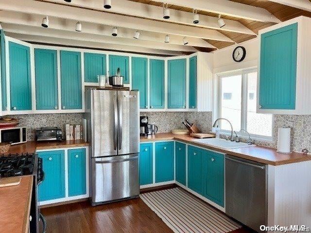 3 Oswego Avenue Property Photo 8