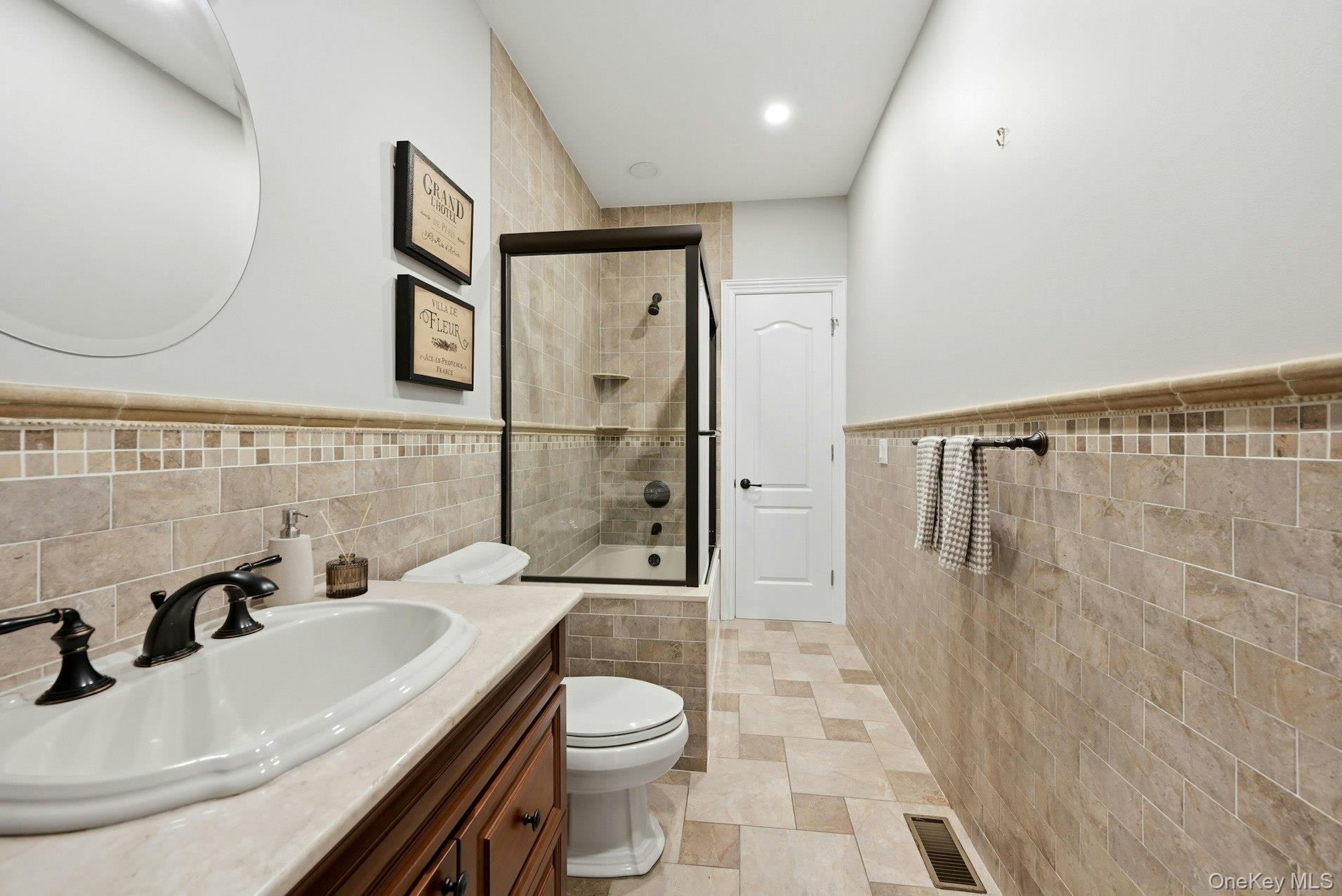 12 Glenridge Lane Property Photo 14
