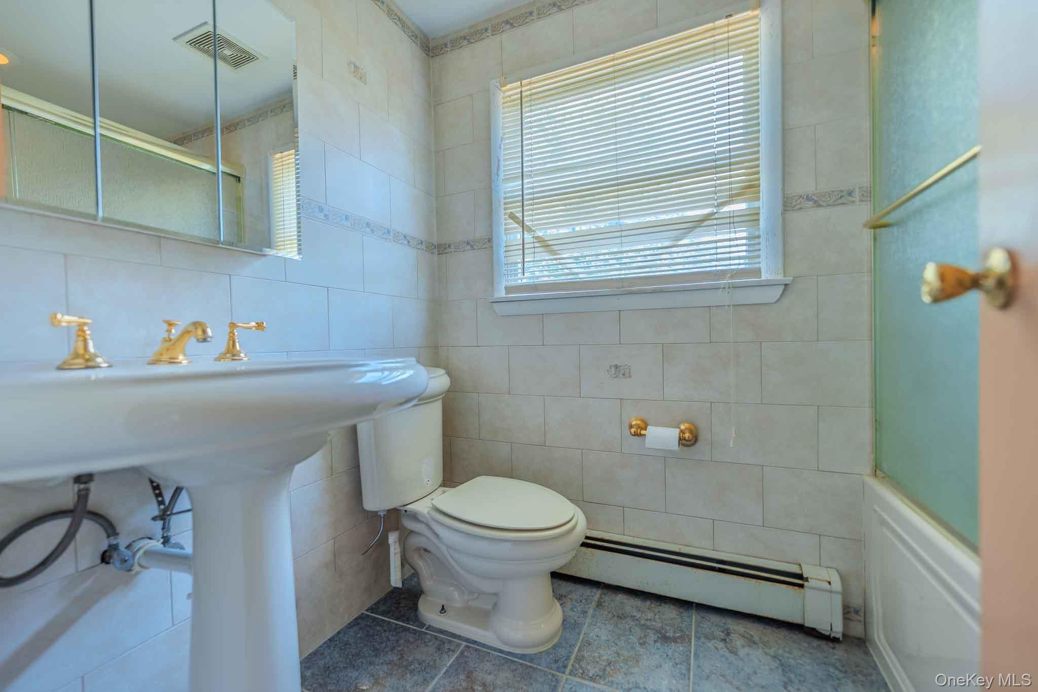 21 Madeley Lane Property Photo 14