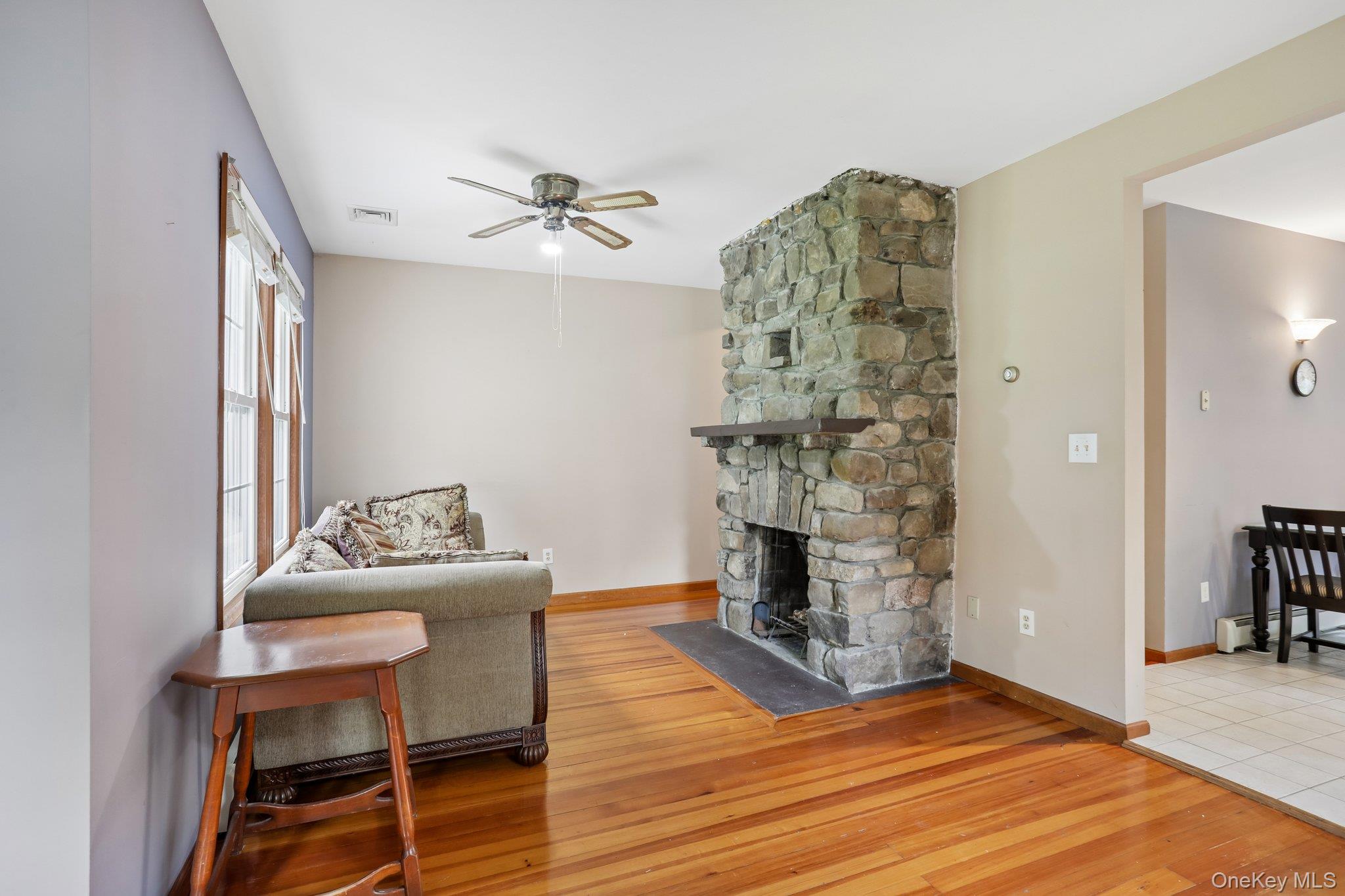 8 Sunset Heights Property Photo 5
