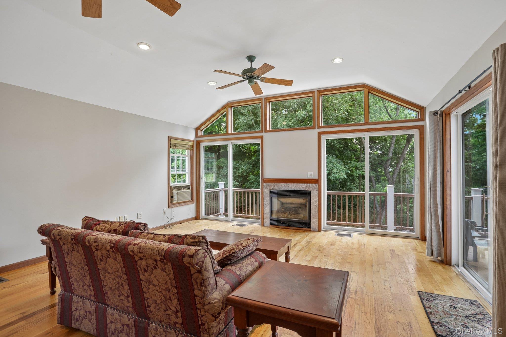 8 Sunset Heights Property Photo 22