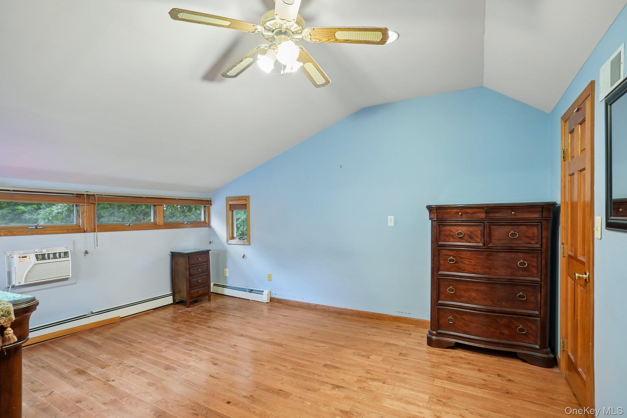 8 Sunset Heights Property Photo 23